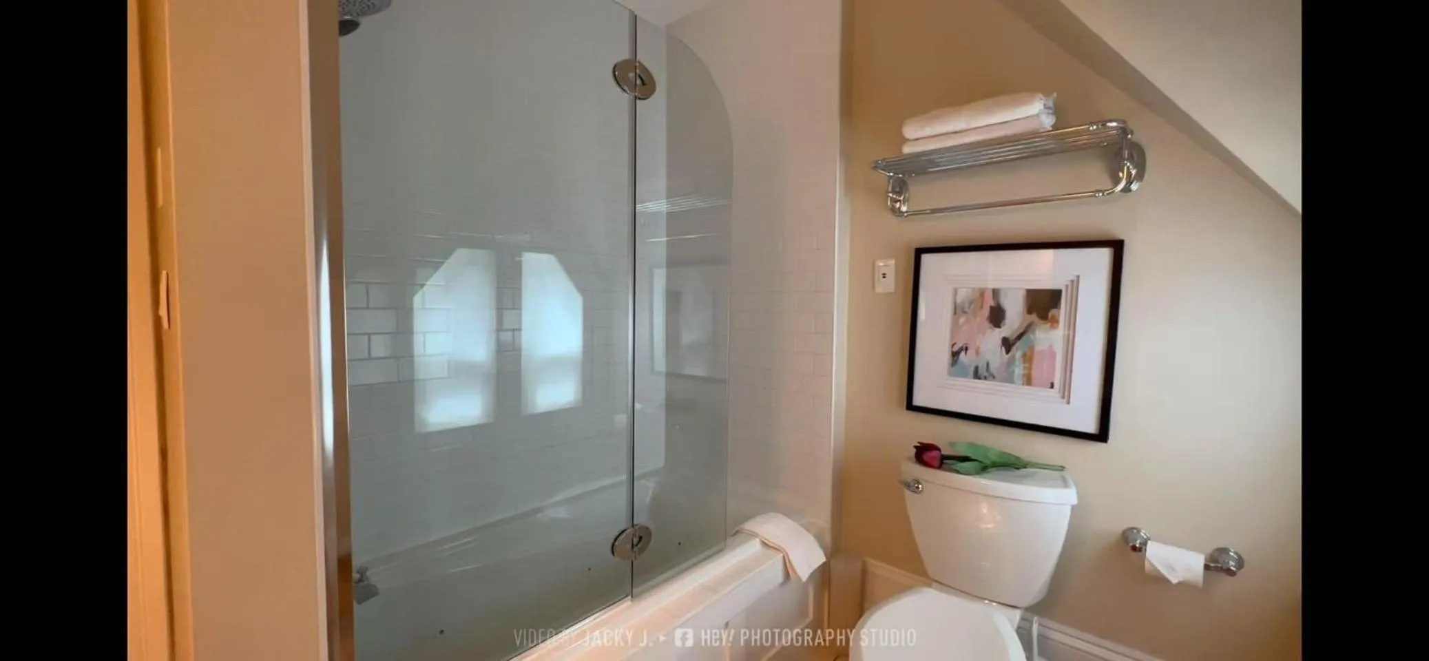 Bathroom in No 1 Grafton Inn