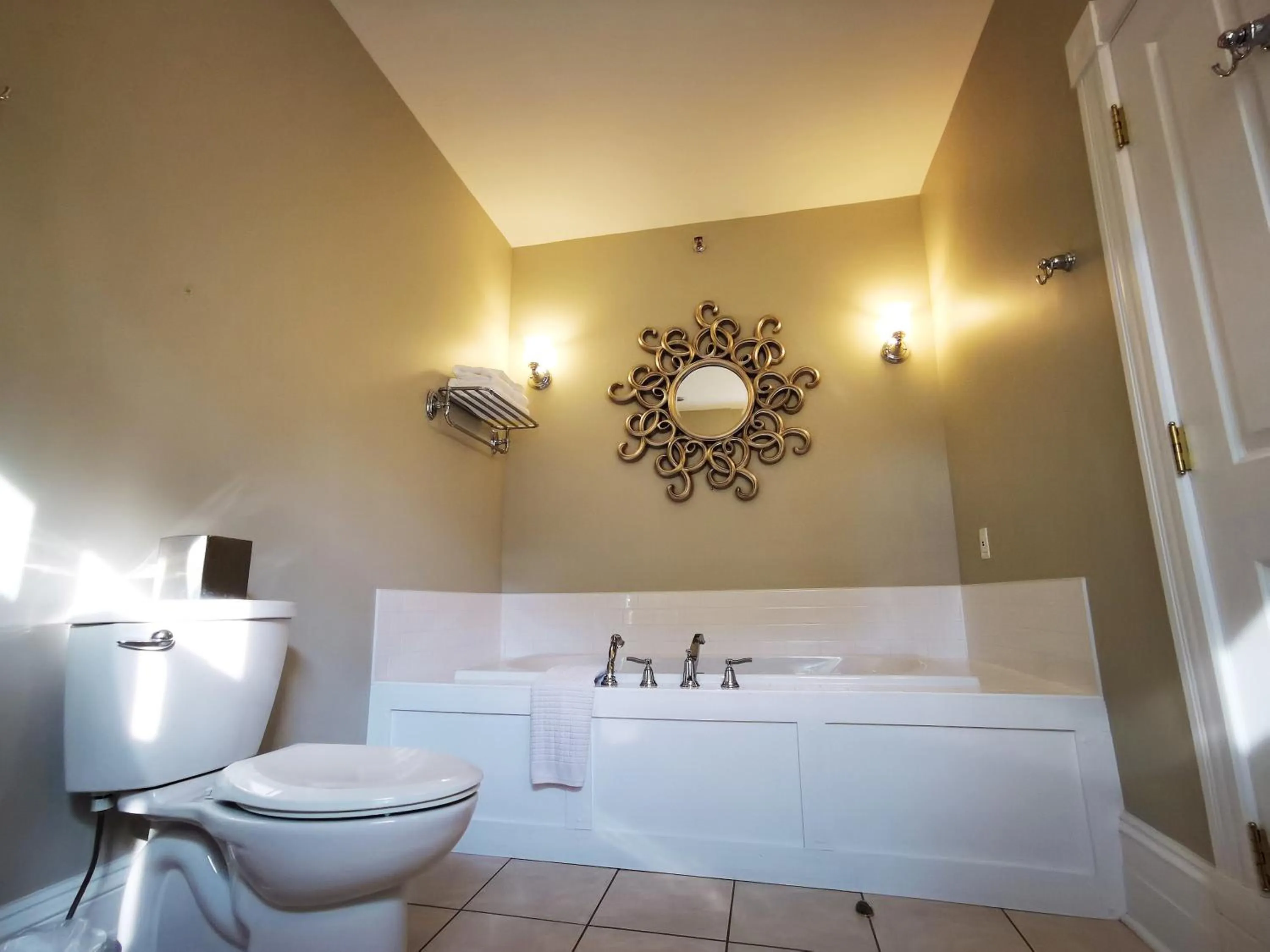 Bathroom in No 1 Grafton Inn