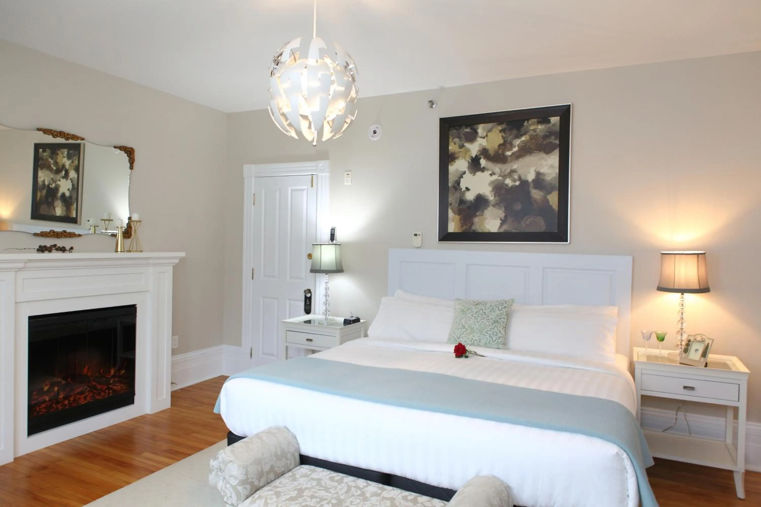 Bedroom, Bed in No 1 Grafton Inn