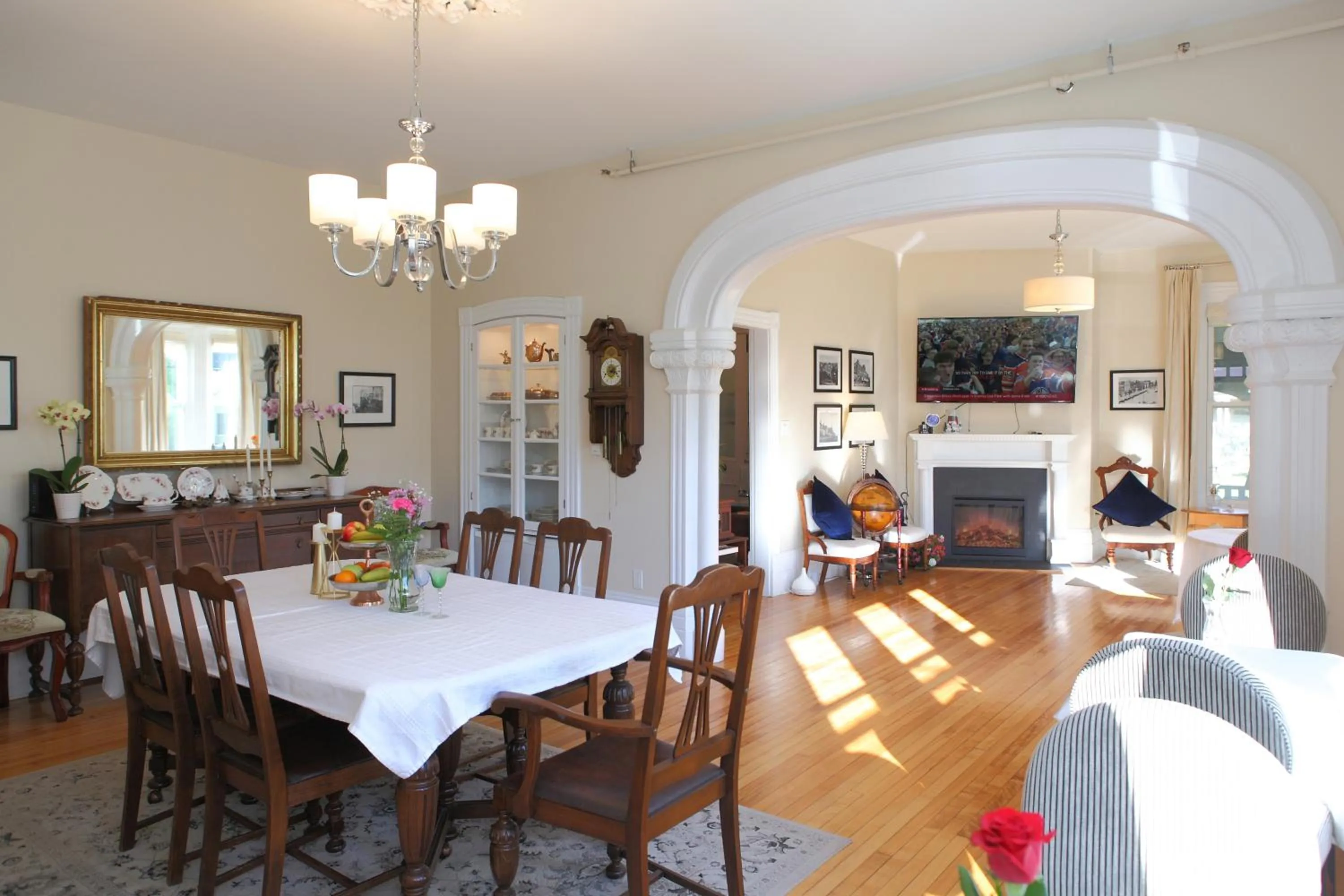 Dining area in No 1 Grafton Inn