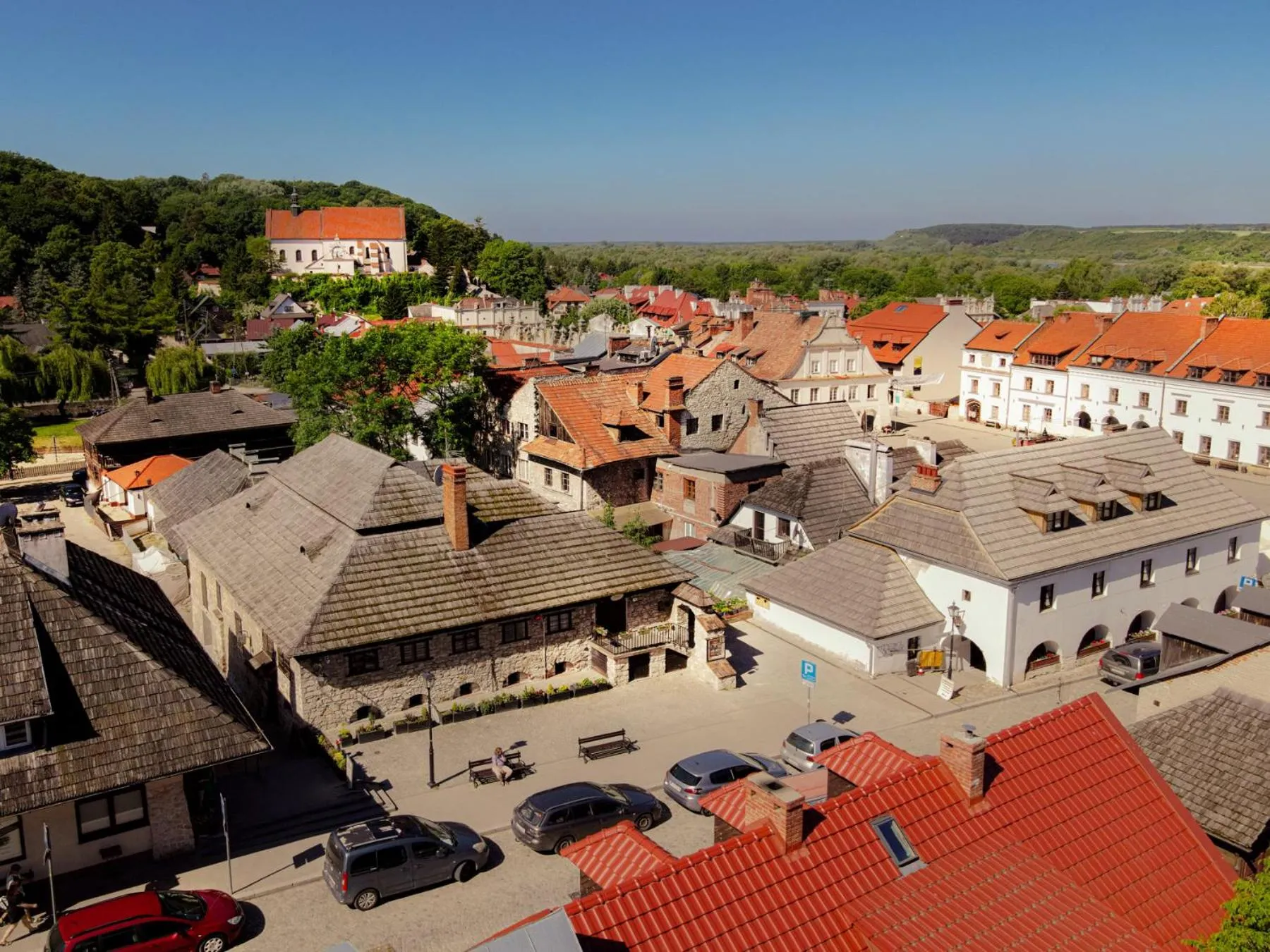 Property building in Dawna Synagoga Beitenu