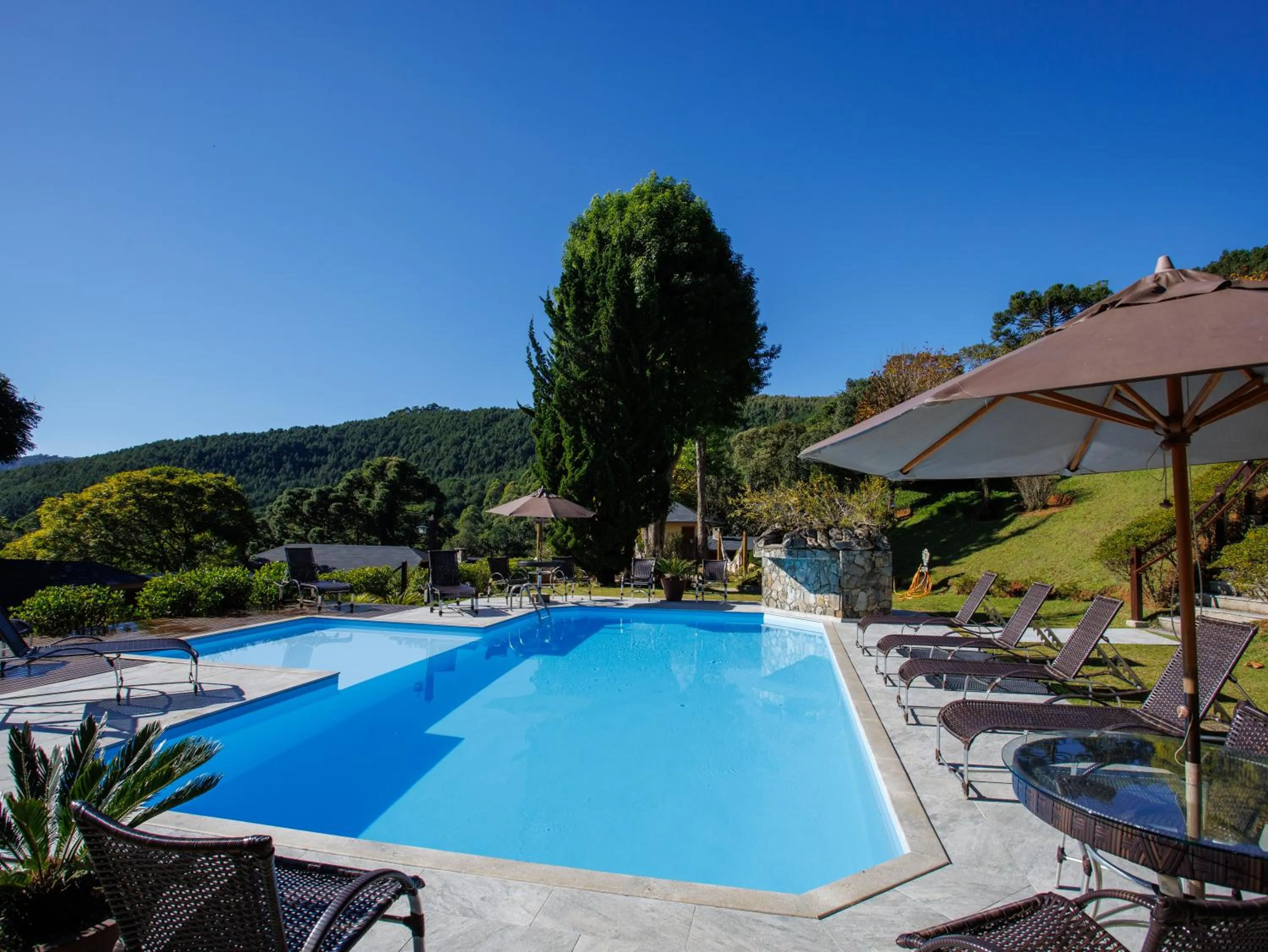 Swimming pool in Pousada Varanda das Colinas