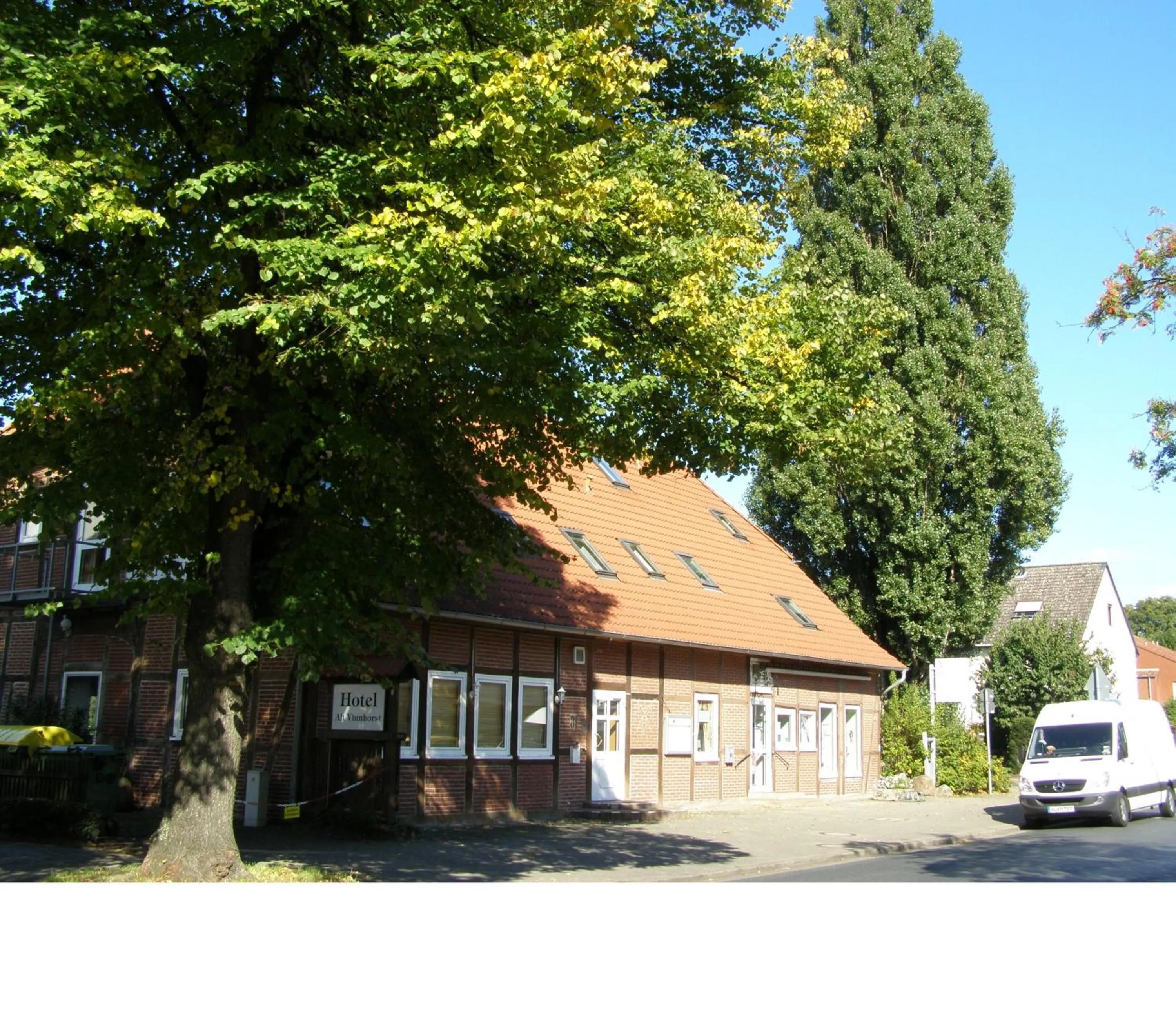 Facade/entrance in Hotel Alt Vinnhorst