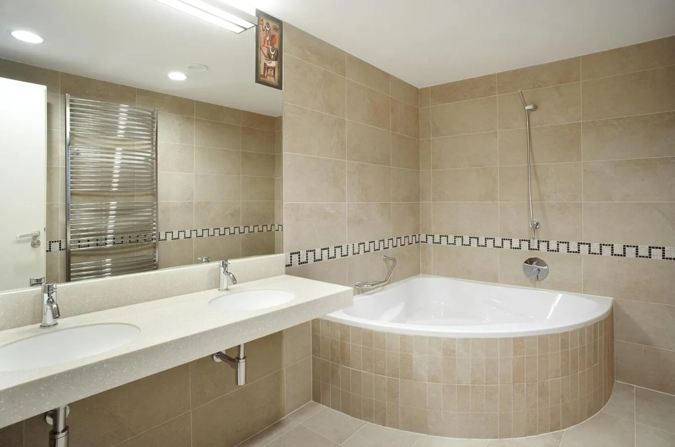 Bathroom in Alexandria Spa & Wellness Hotel