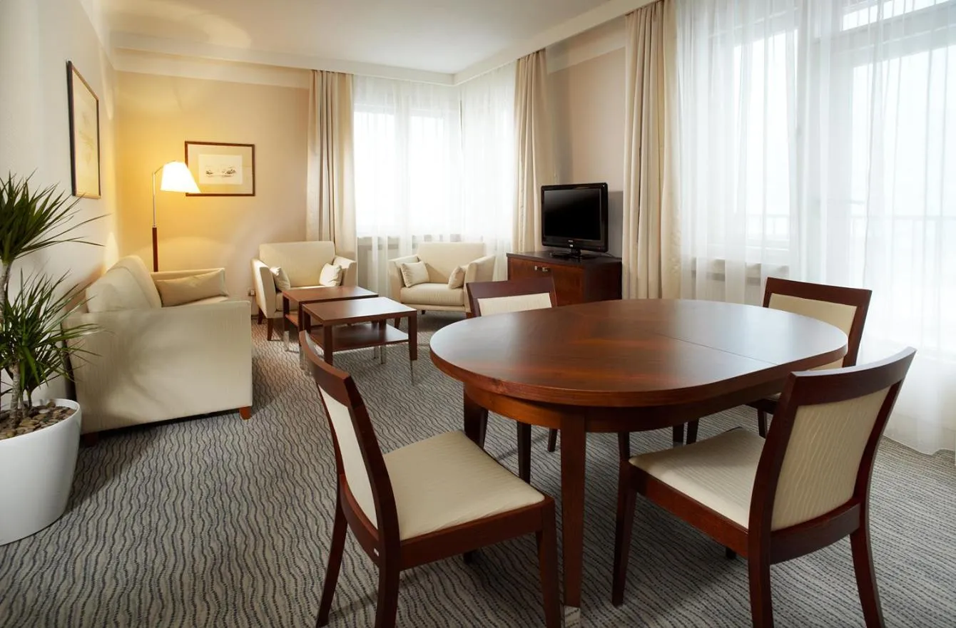 TV and multimedia in Alexandria Spa & Wellness Hotel