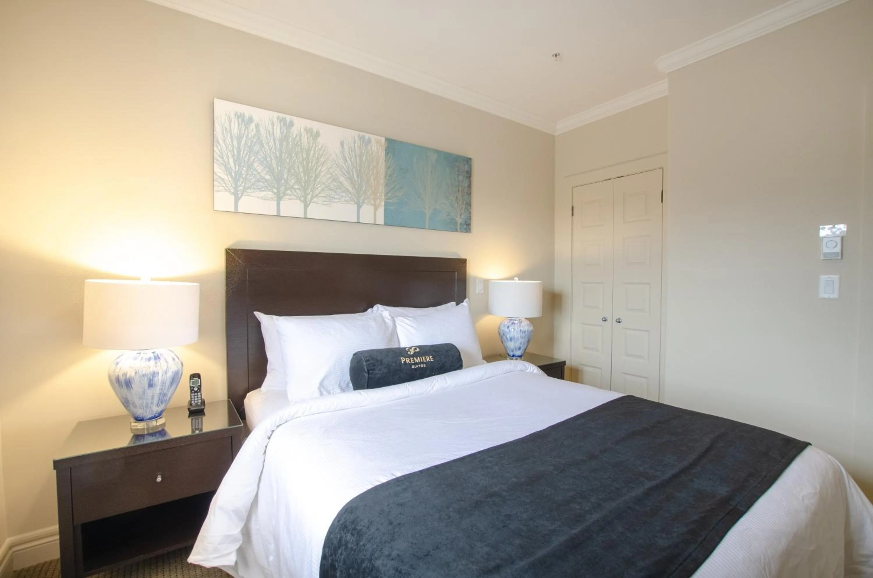 Bedroom in Premiere Suites - St. John's Signal Hill Gate