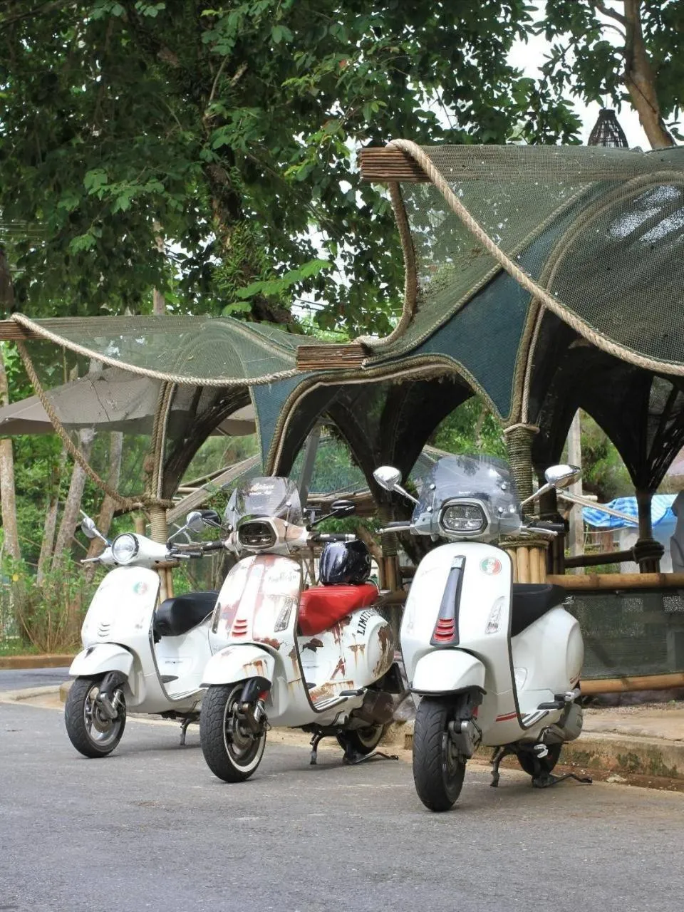 Parking in Dugong Village-Green Hotel