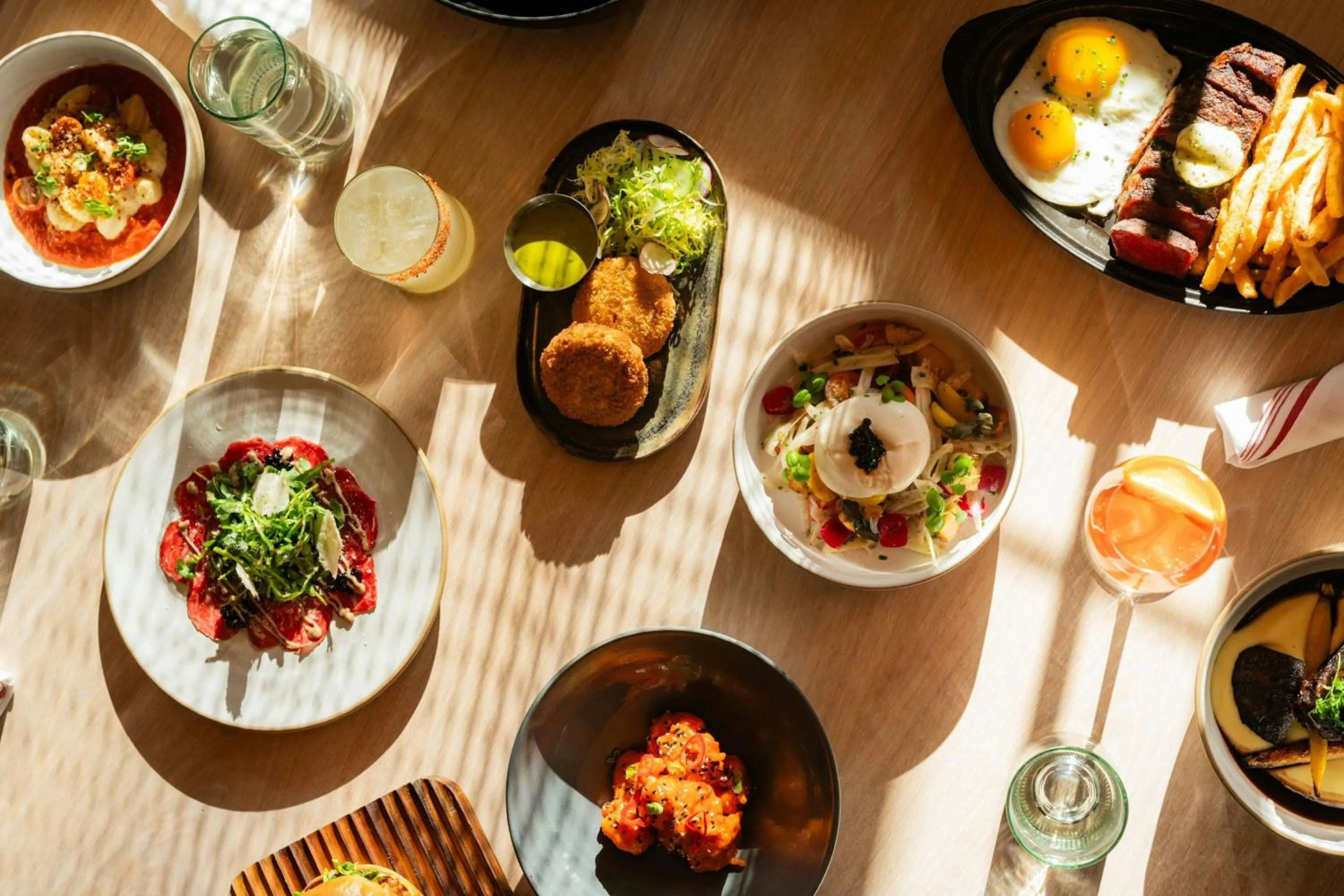 Restaurant/places to eat in W Nashville