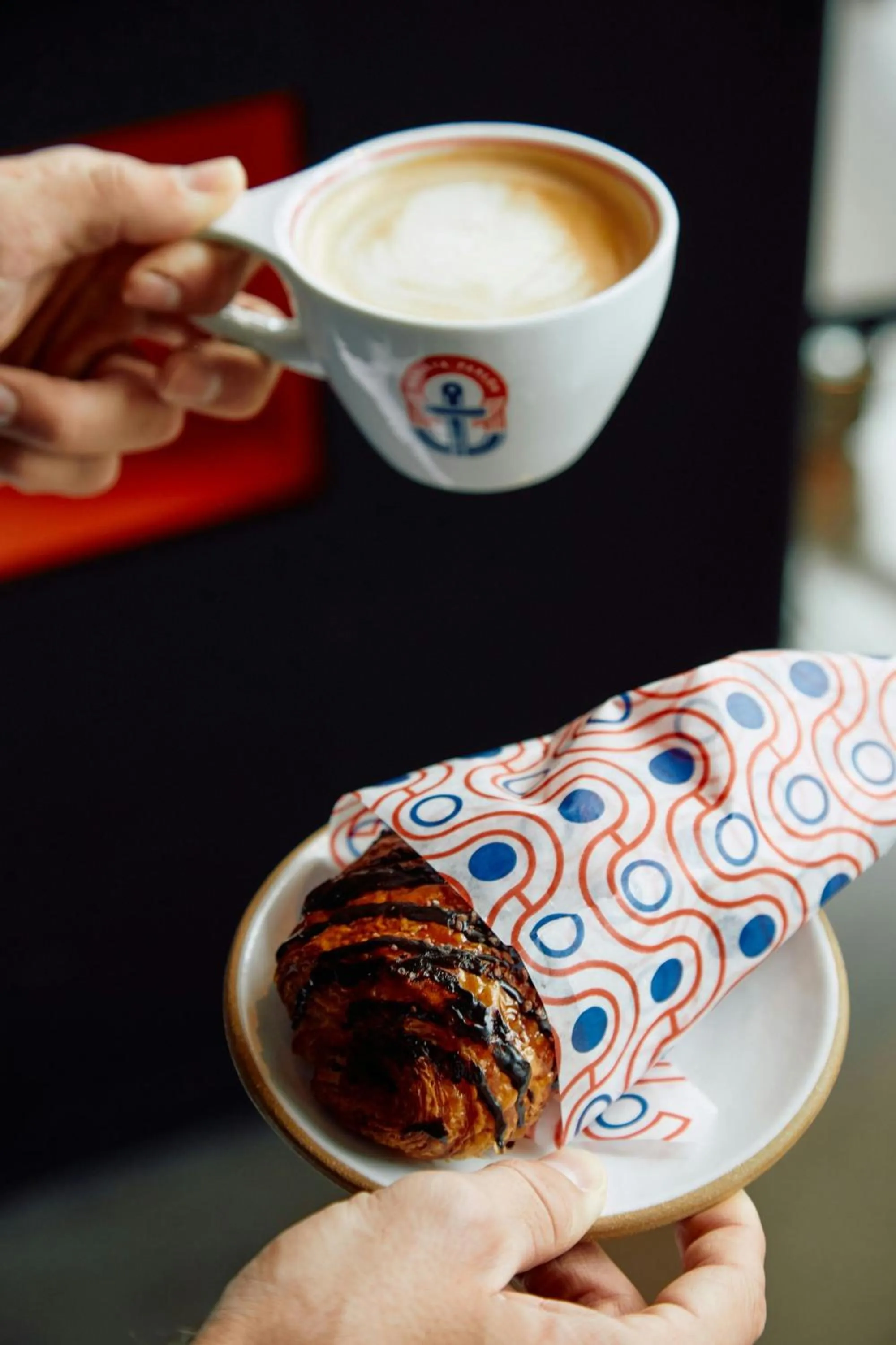 Lounge or bar in W Nashville