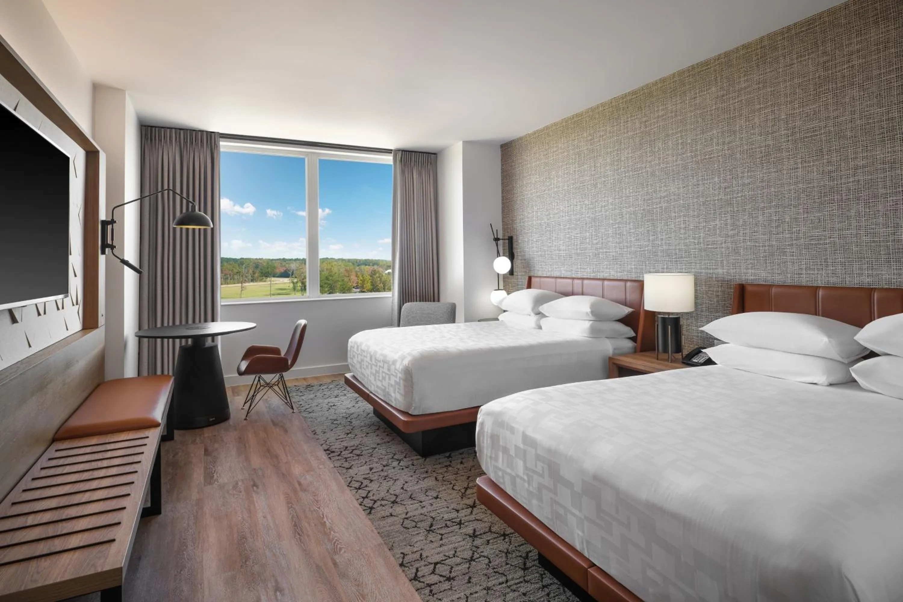 Photo of the whole room, Bed in Sheraton Flowood The Refuge Hotel & Conference Center