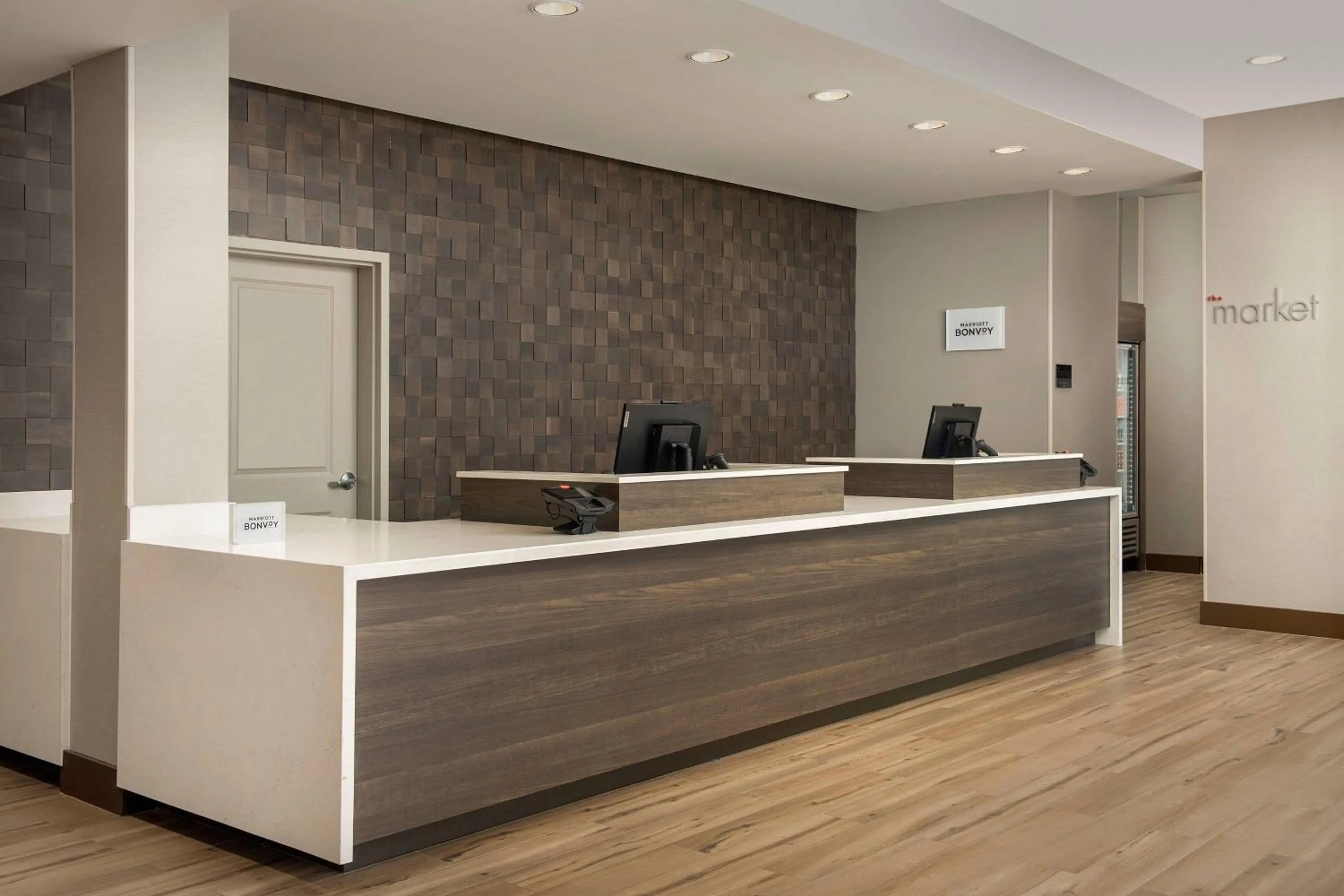 Lobby or reception in Residence Inn Doral Mall Area