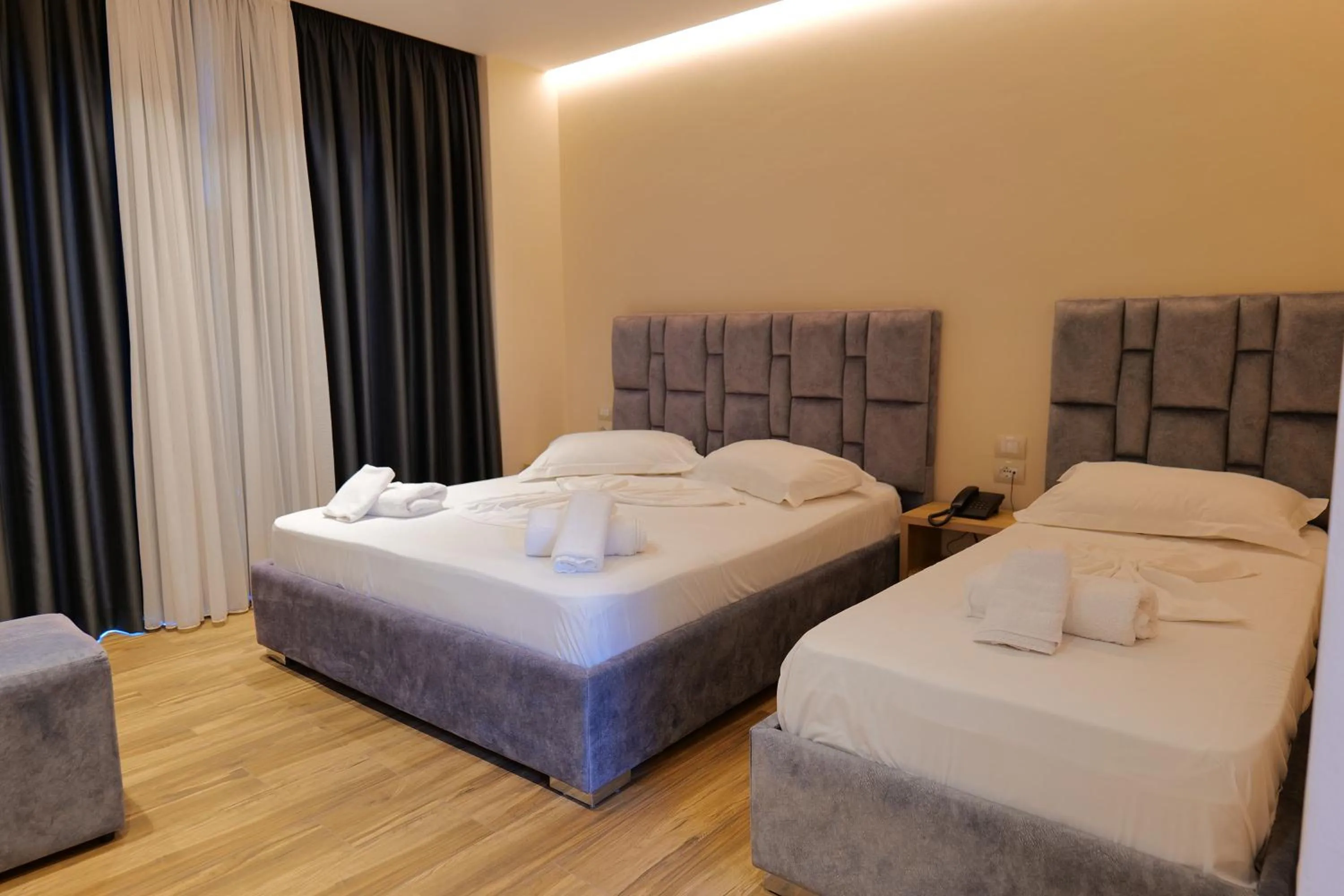 Bed in Hotel Alexander