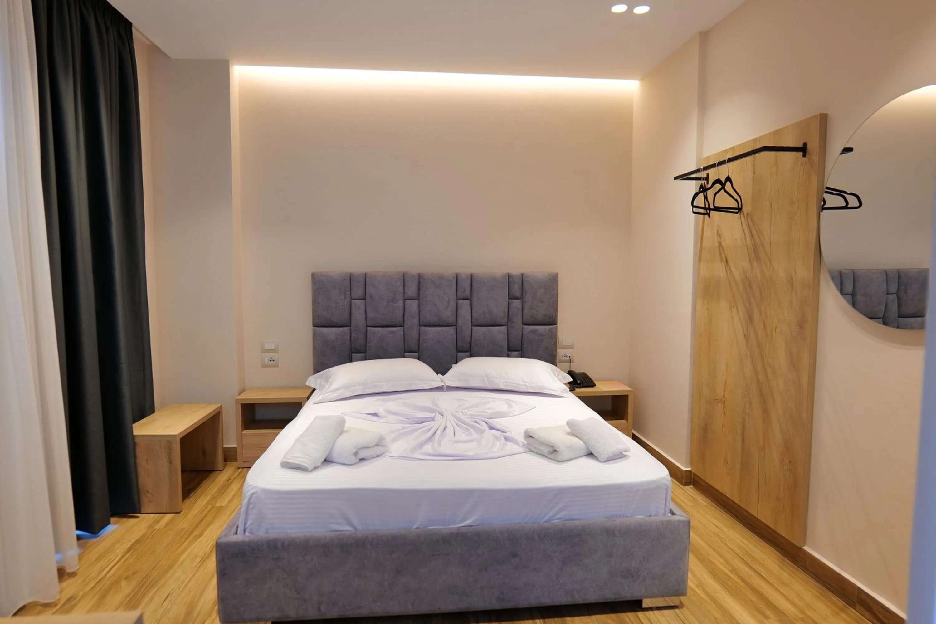 Bed in Hotel Alexander