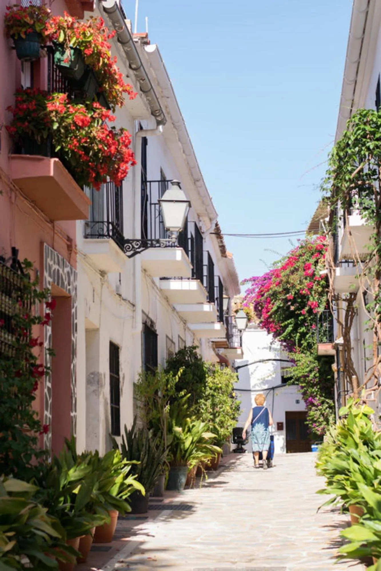 Neighbourhood in Superior 3BR GolfLA Apartment Minutes from Puerto Banus & Marbella