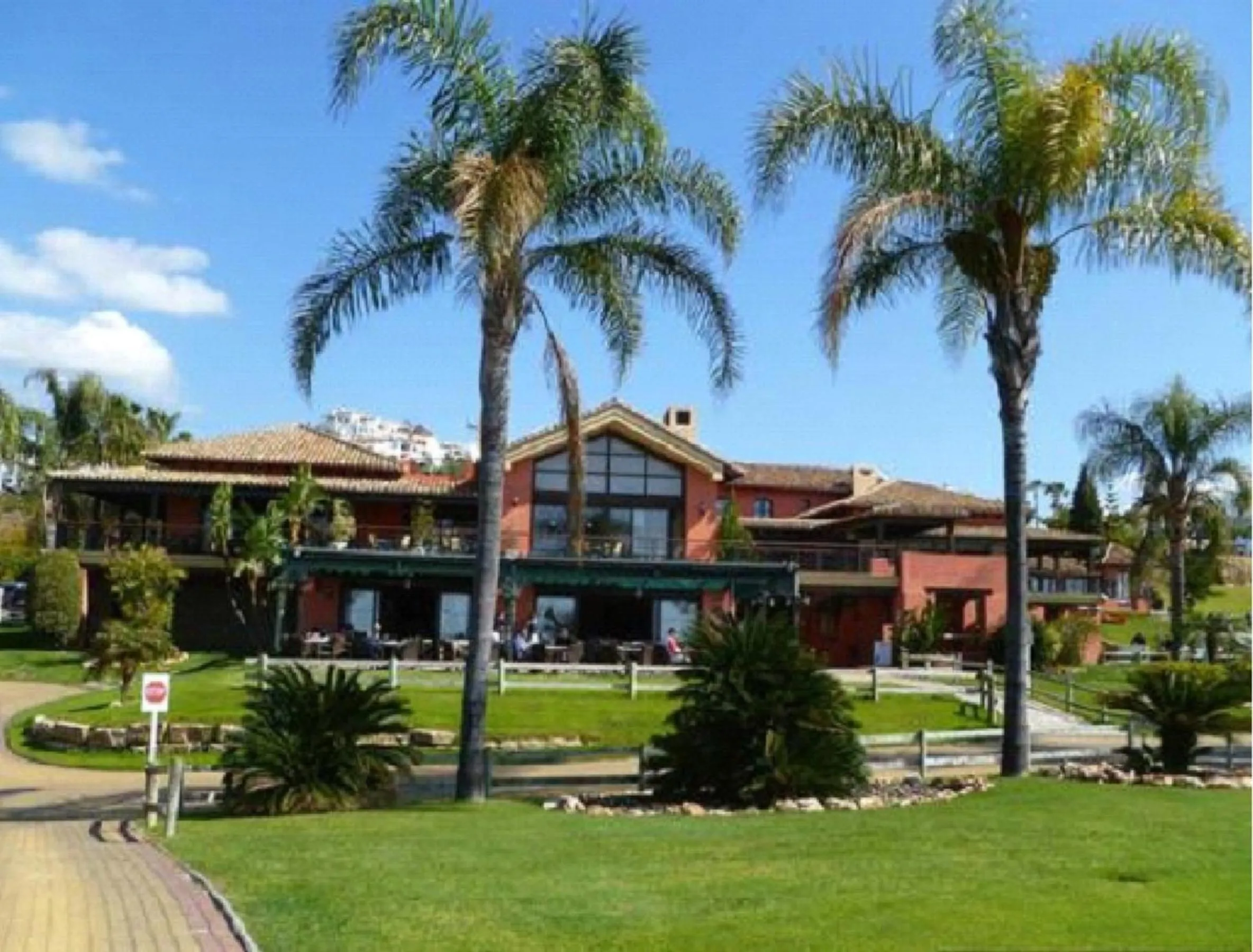 Golfcourse in Superior 3BR GolfLA Apartment Minutes from Puerto Banus & Marbella