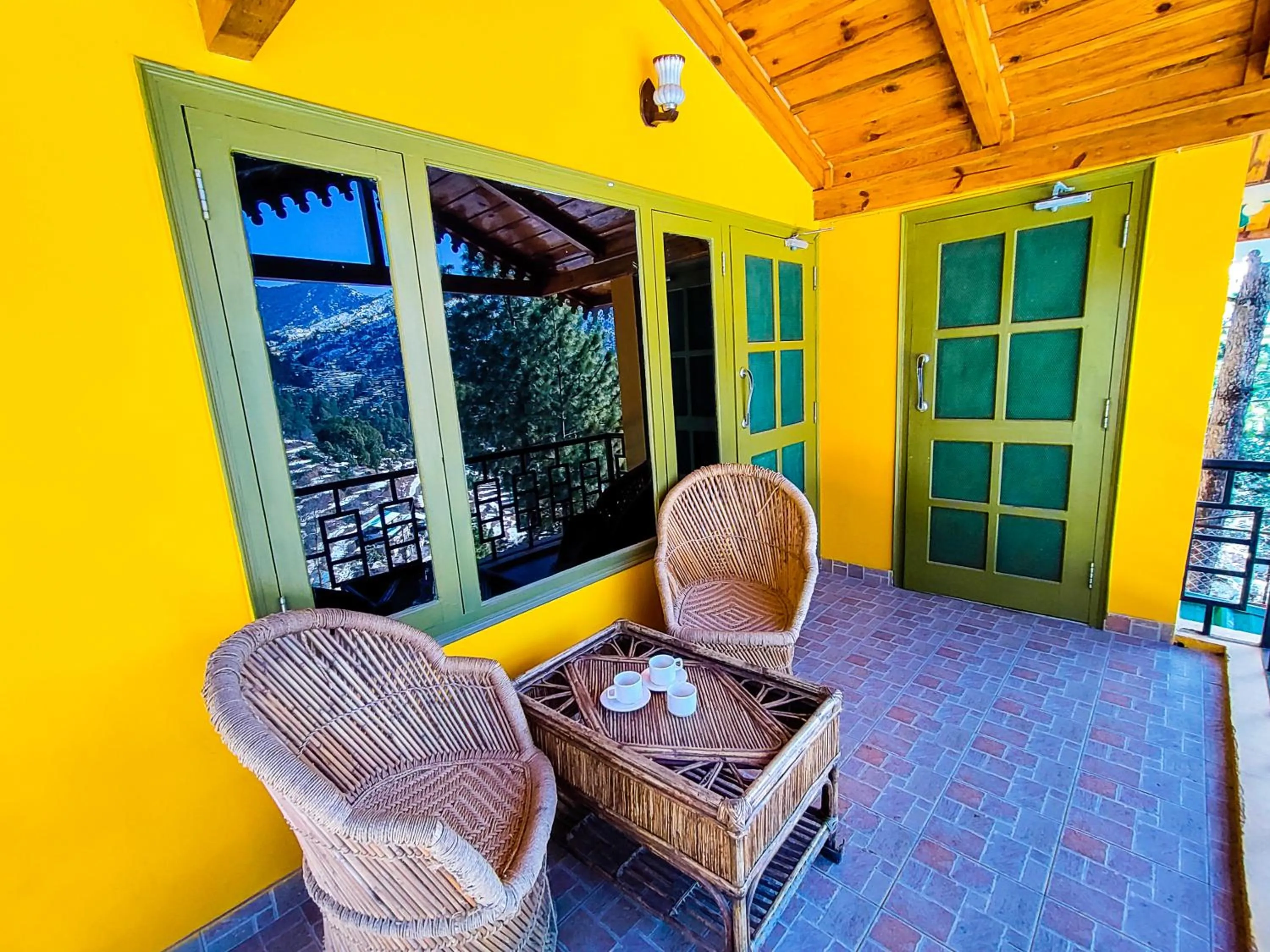 Living room in THEHIMALAYANLIVING WHISTLING PINES