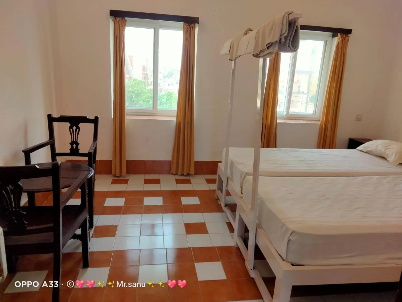 Photo of the whole room, Bed in Z Hotel