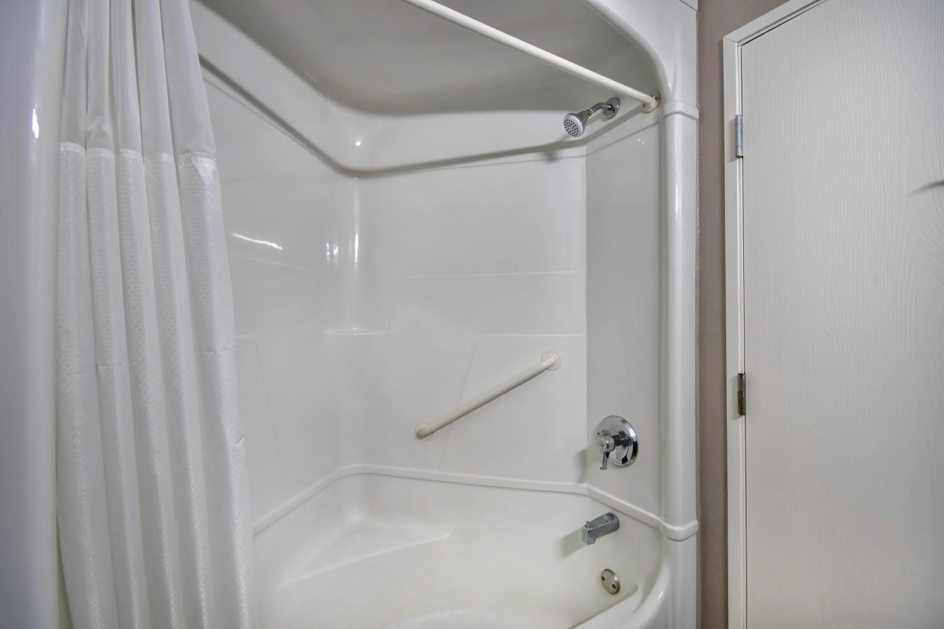 Bathroom in Motel 6-Harlingen, TX