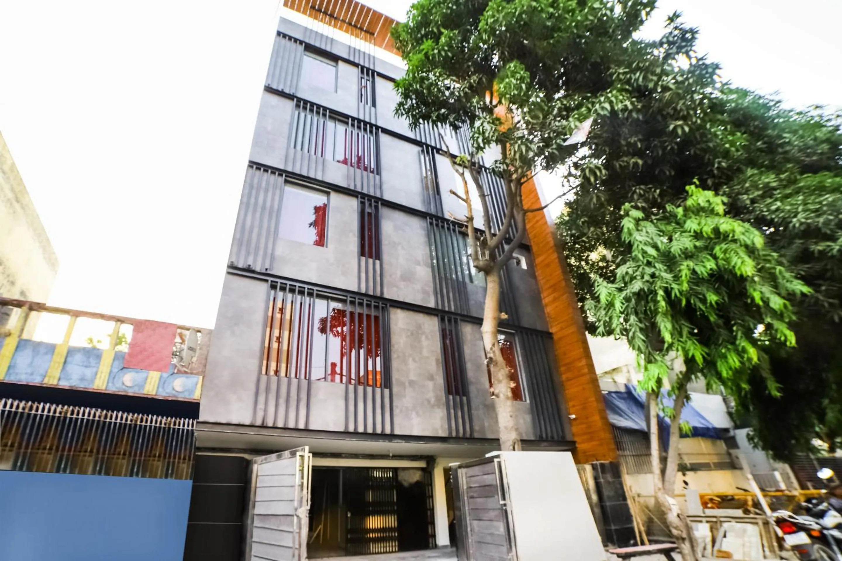 Facade/entrance in Hotel O Ashirwad home Near Pitampura