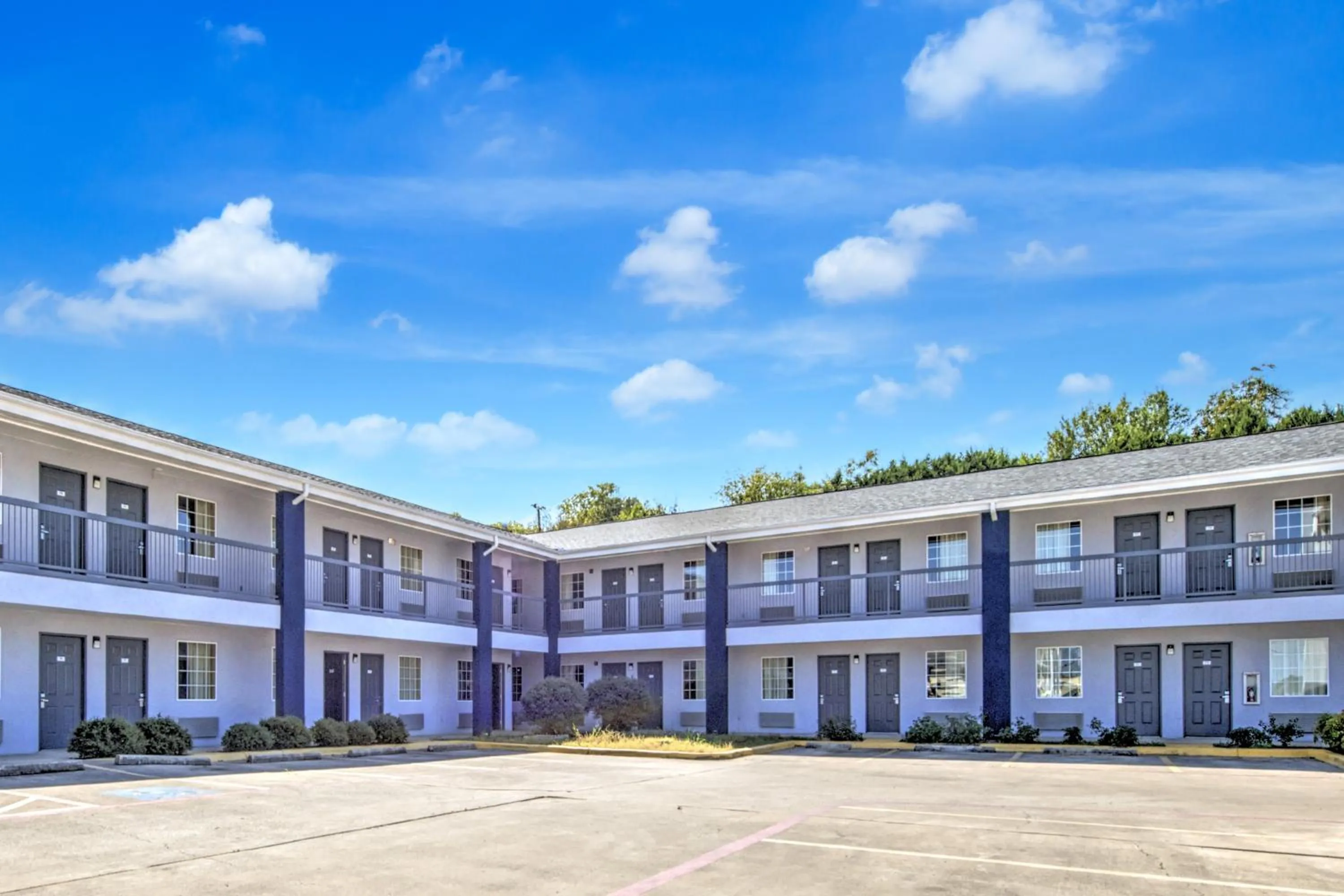 Property building in Heights Inn by Townhouse Harker Heights Killeen