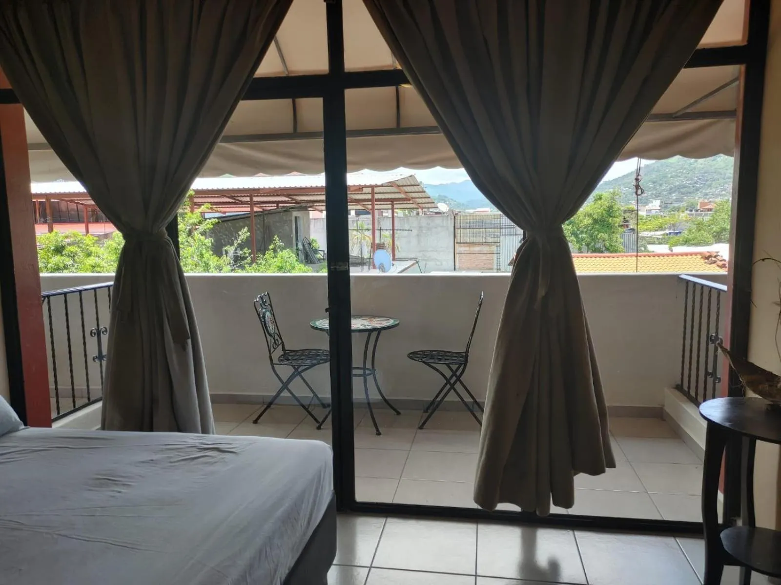 Balcony/Terrace, Bed in Hotel Tradicional Savaro SA de CV