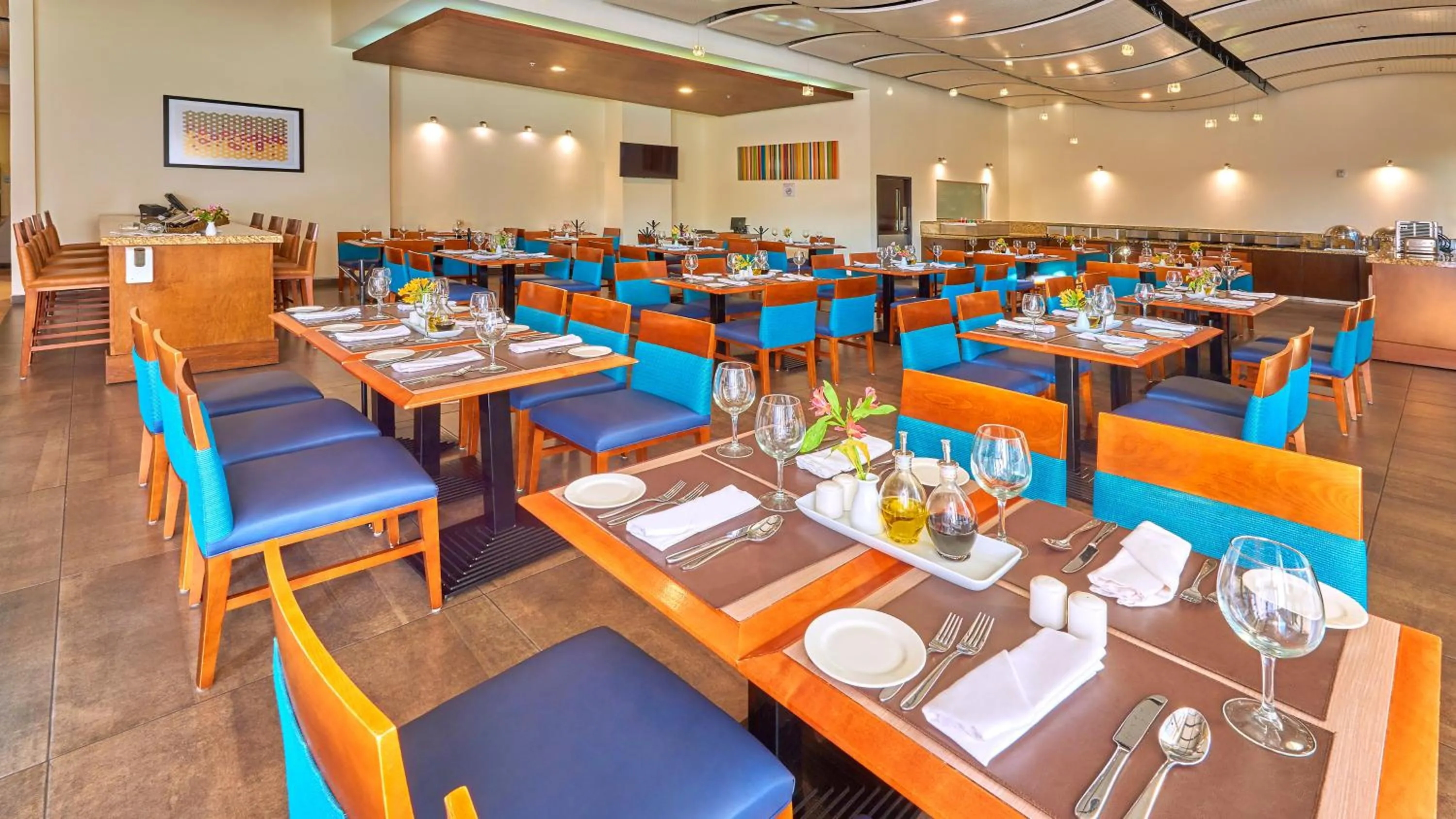 Restaurant/Places to Eat in HS HOTSSON Smart Guadalajara Autónoma