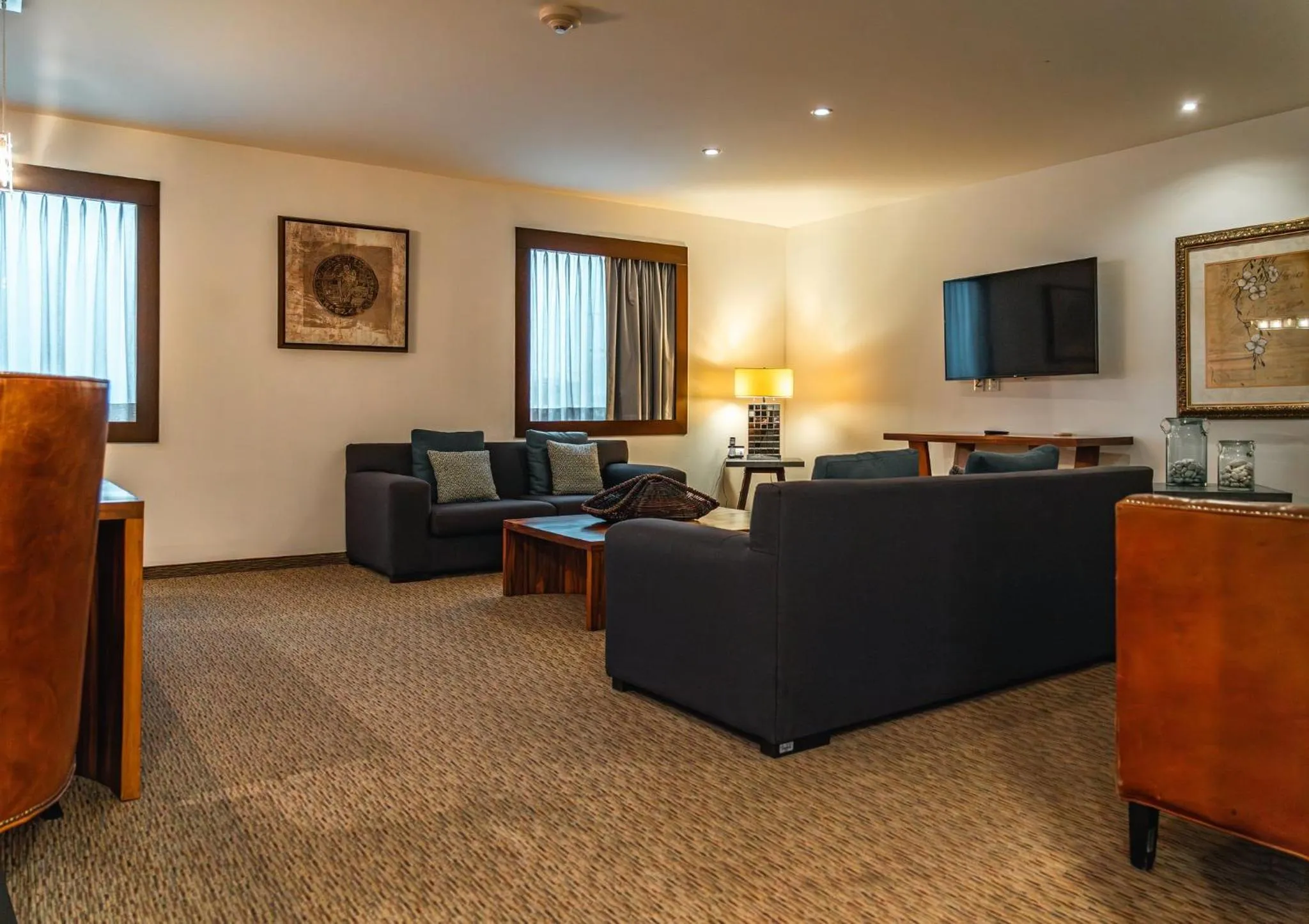 Photo of the whole room in Holiday Inn Guadalajara Patria-Universidad by IHG