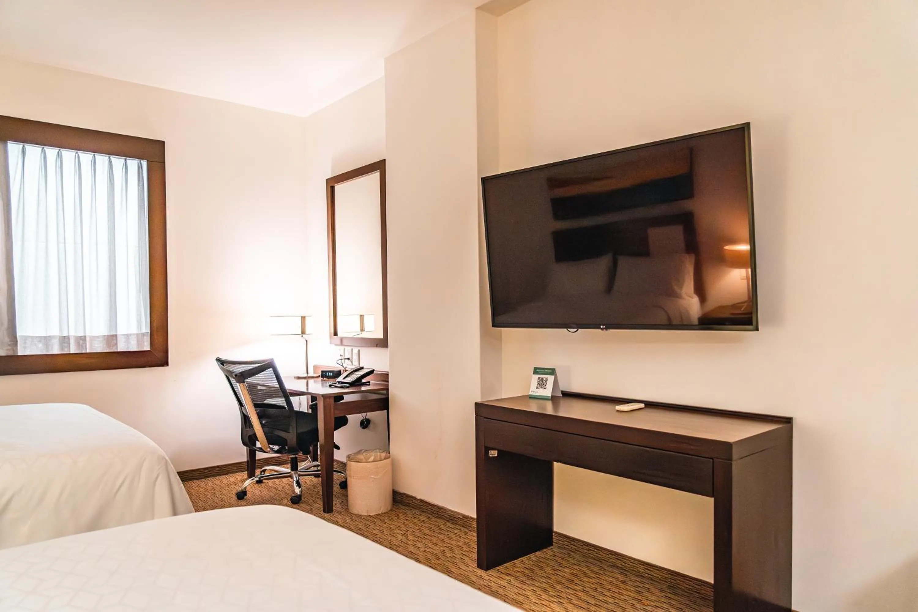 TV and multimedia, Bed in Holiday Inn Guadalajara Patria-Universidad by IHG