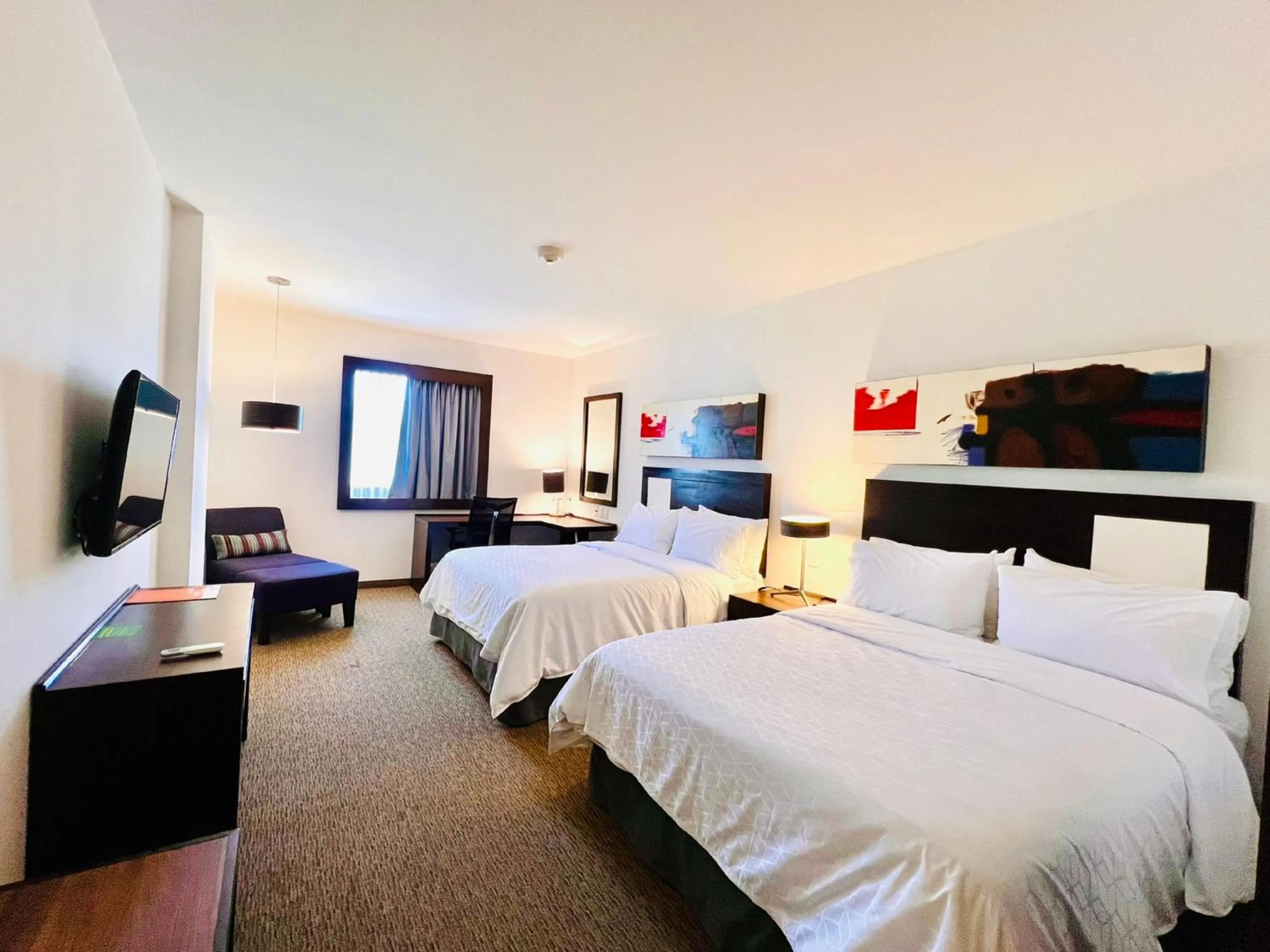 Bedroom, Bed in Holiday Inn Guadalajara Patria-Universidad by IHG