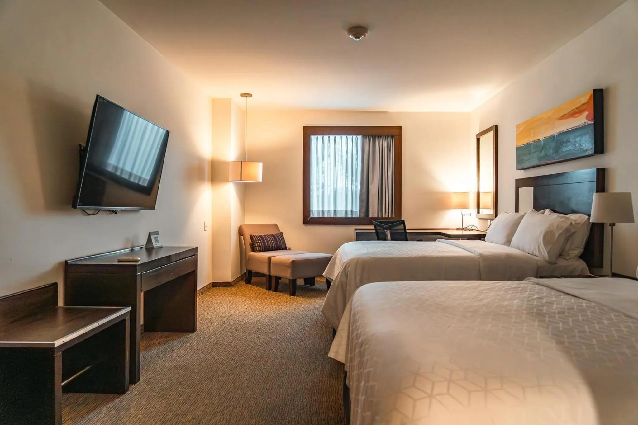 Photo of the whole room, Bed in Holiday Inn Guadalajara Patria-Universidad by IHG