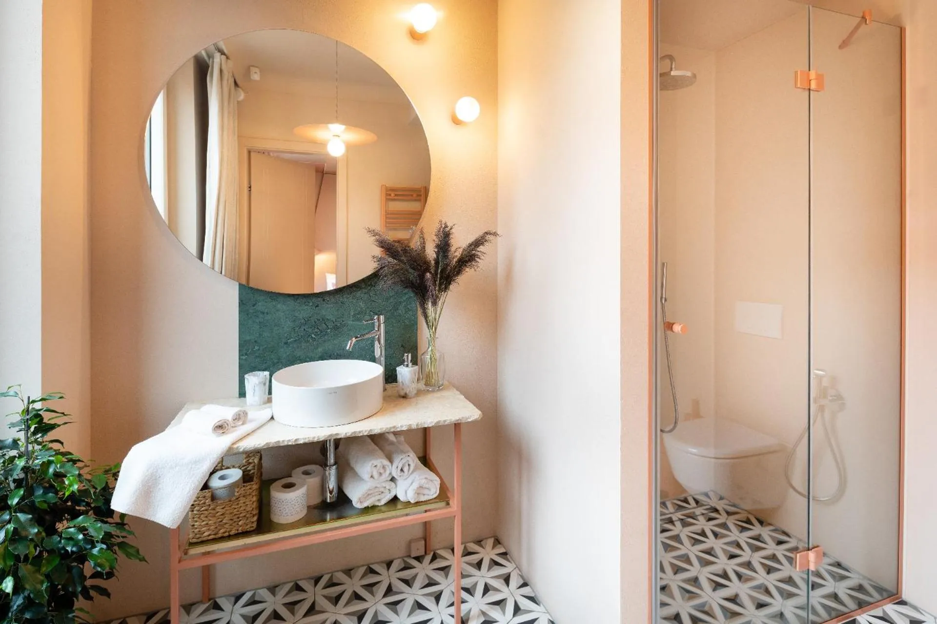 Shower in Redstone Apartments