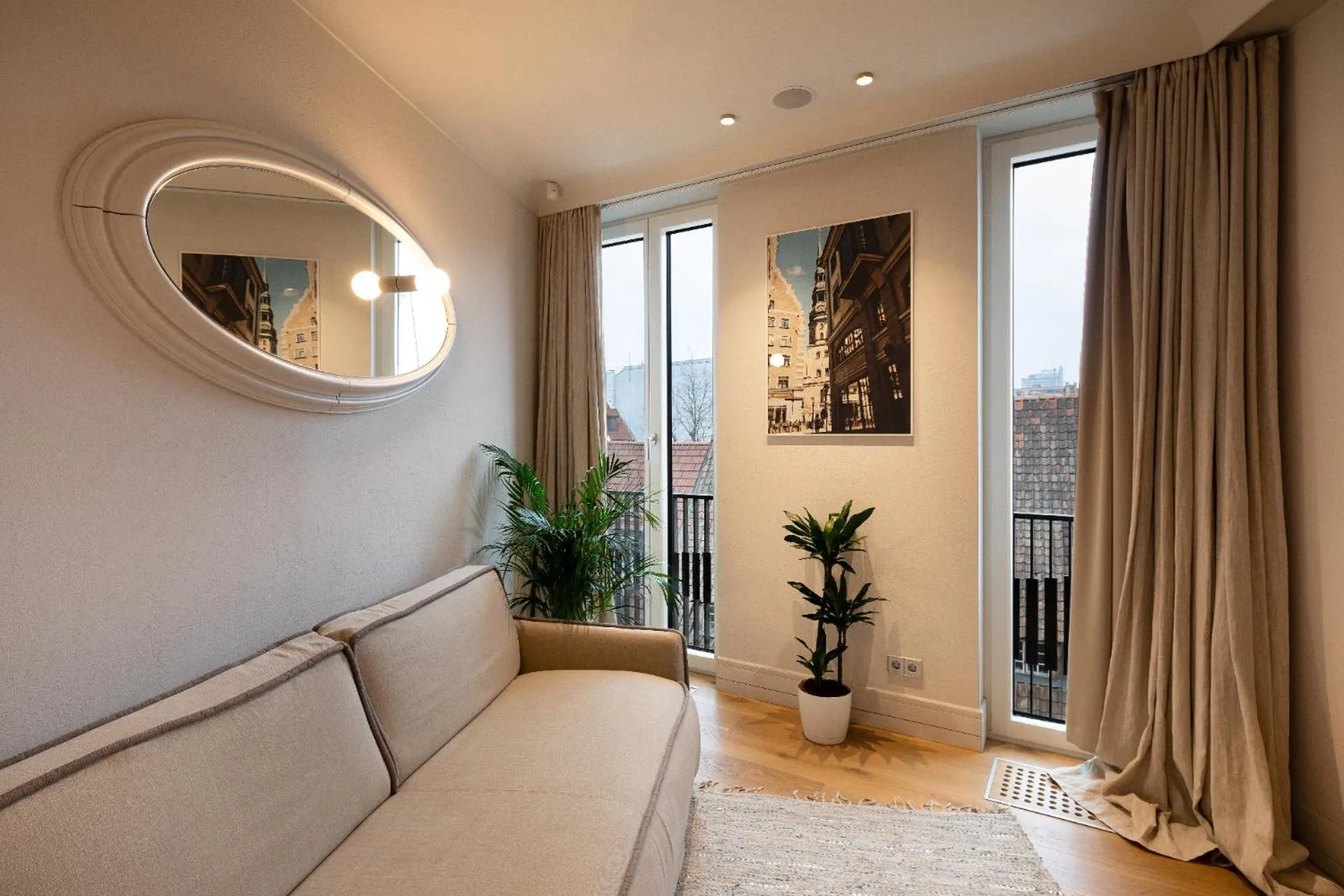 Seating area in Redstone Apartments