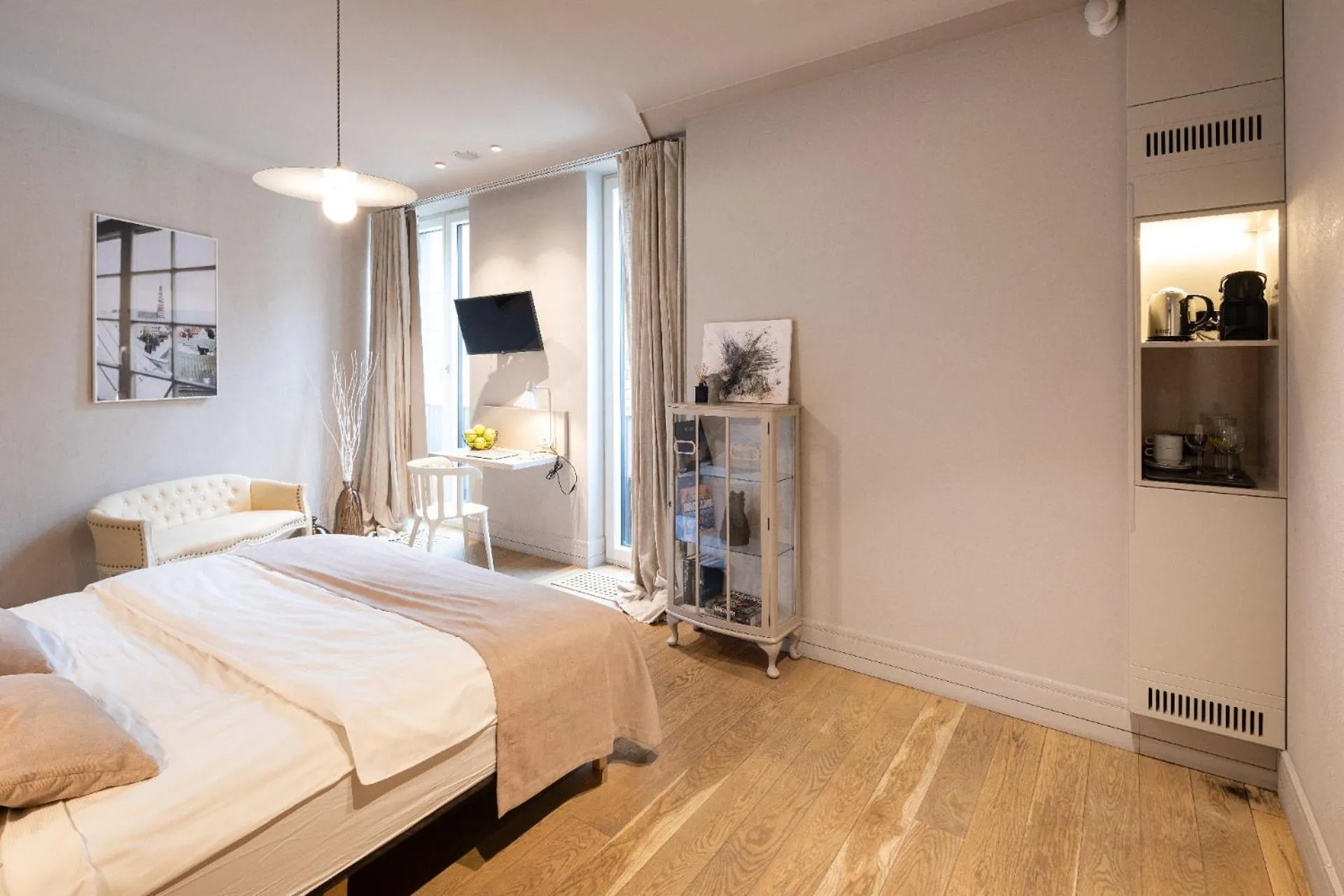 Bed in Redstone Apartments