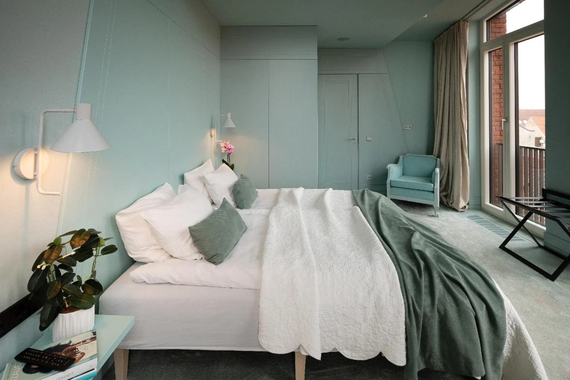 Bed in Redstone Apartments