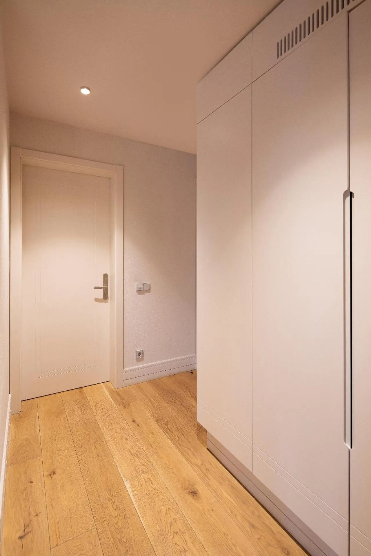 wardrobe in Redstone Apartments