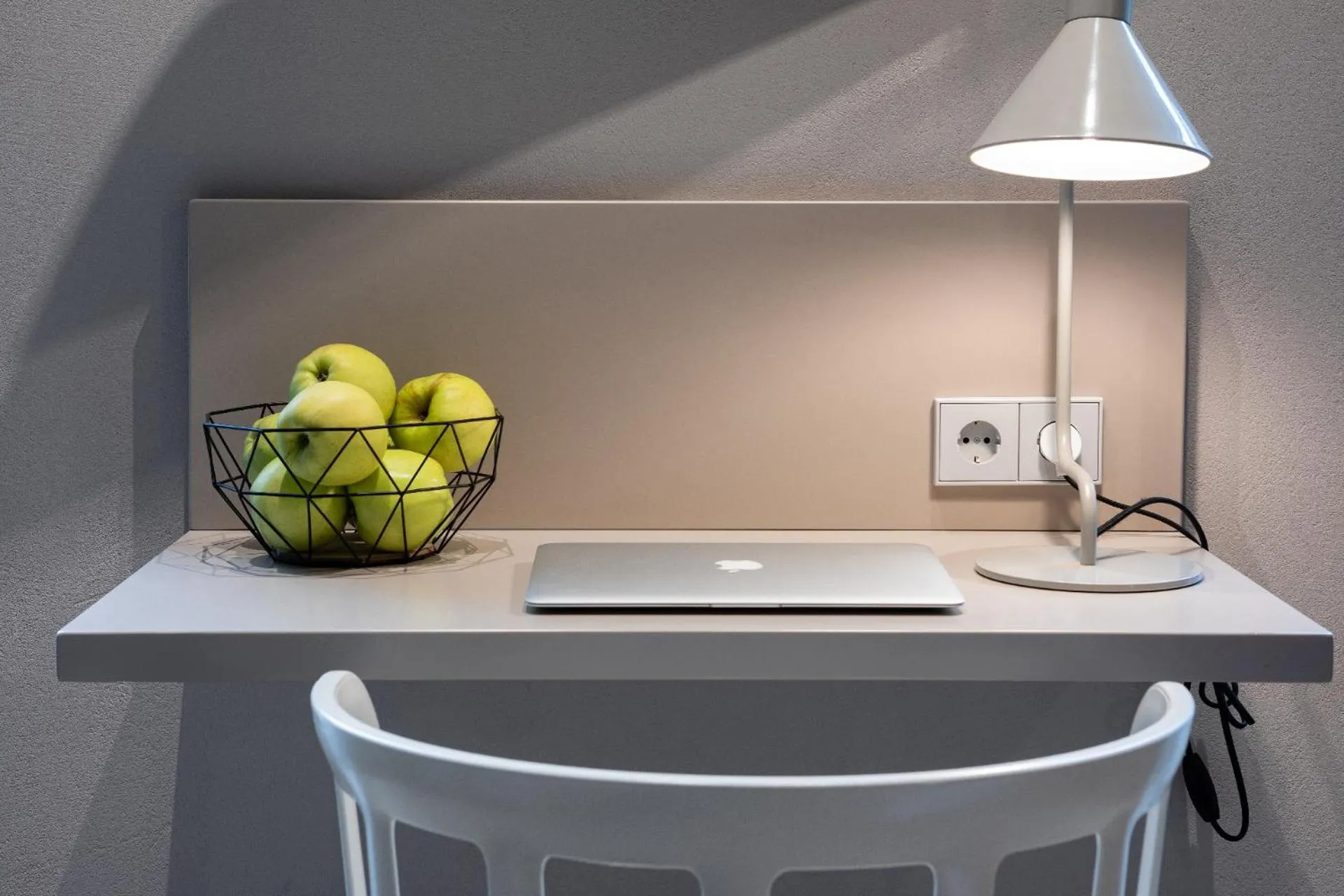 Decorative detail in Redstone Apartments