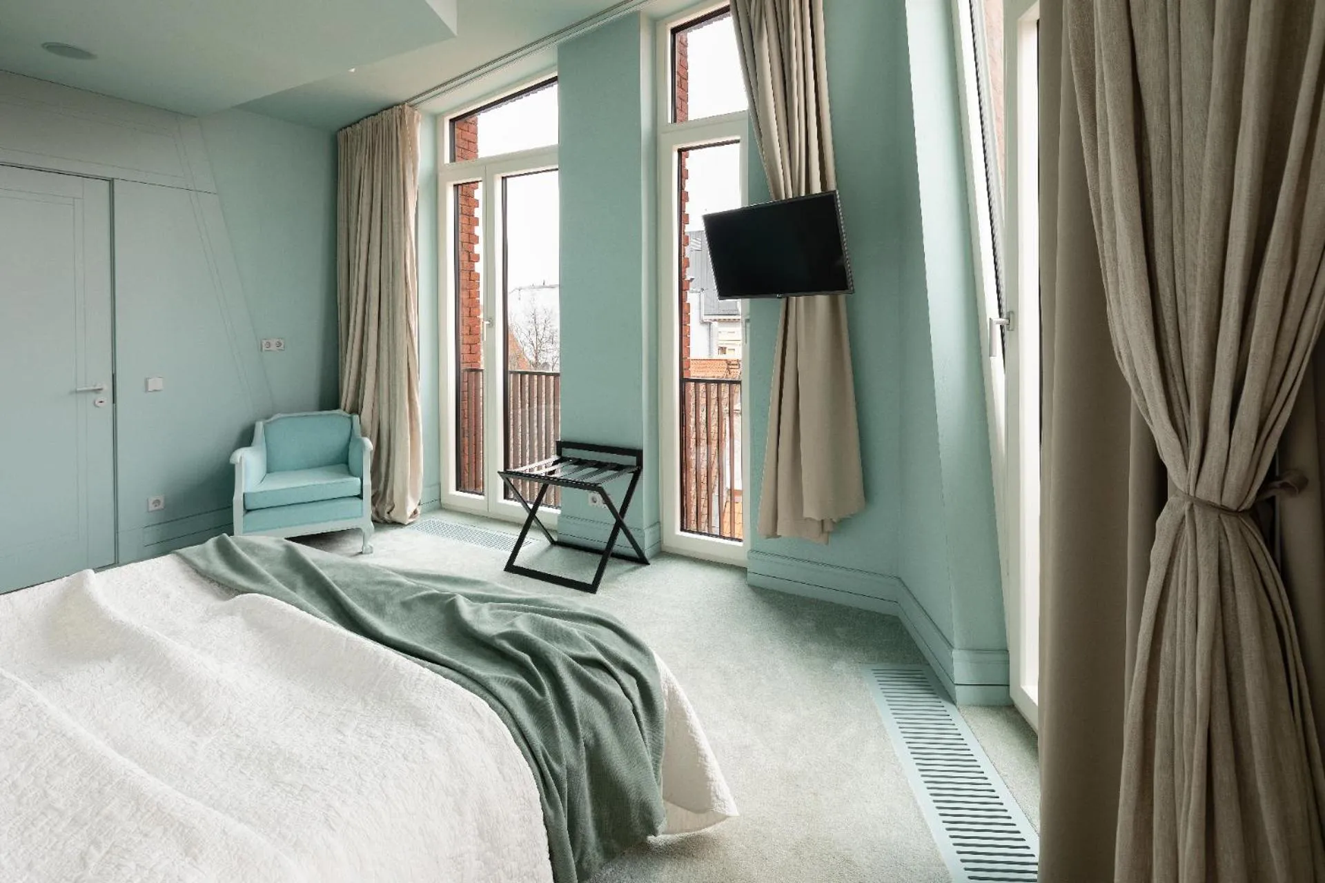 Bed in Redstone Apartments