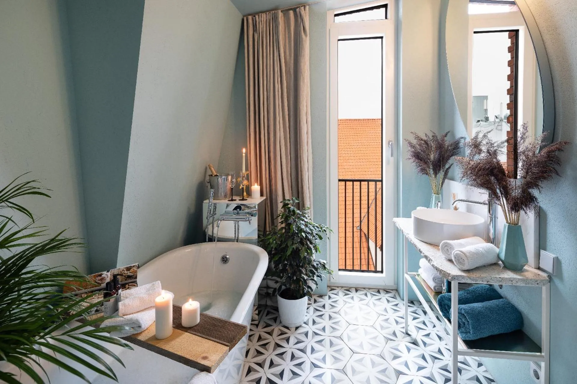 Bathroom in Redstone Apartments