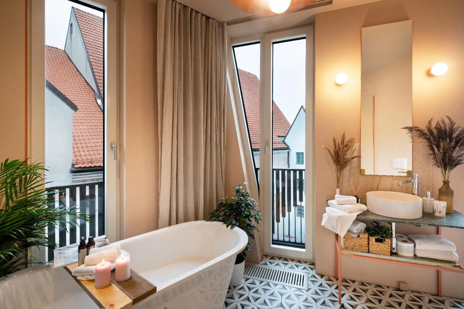 Bath in Redstone Apartments