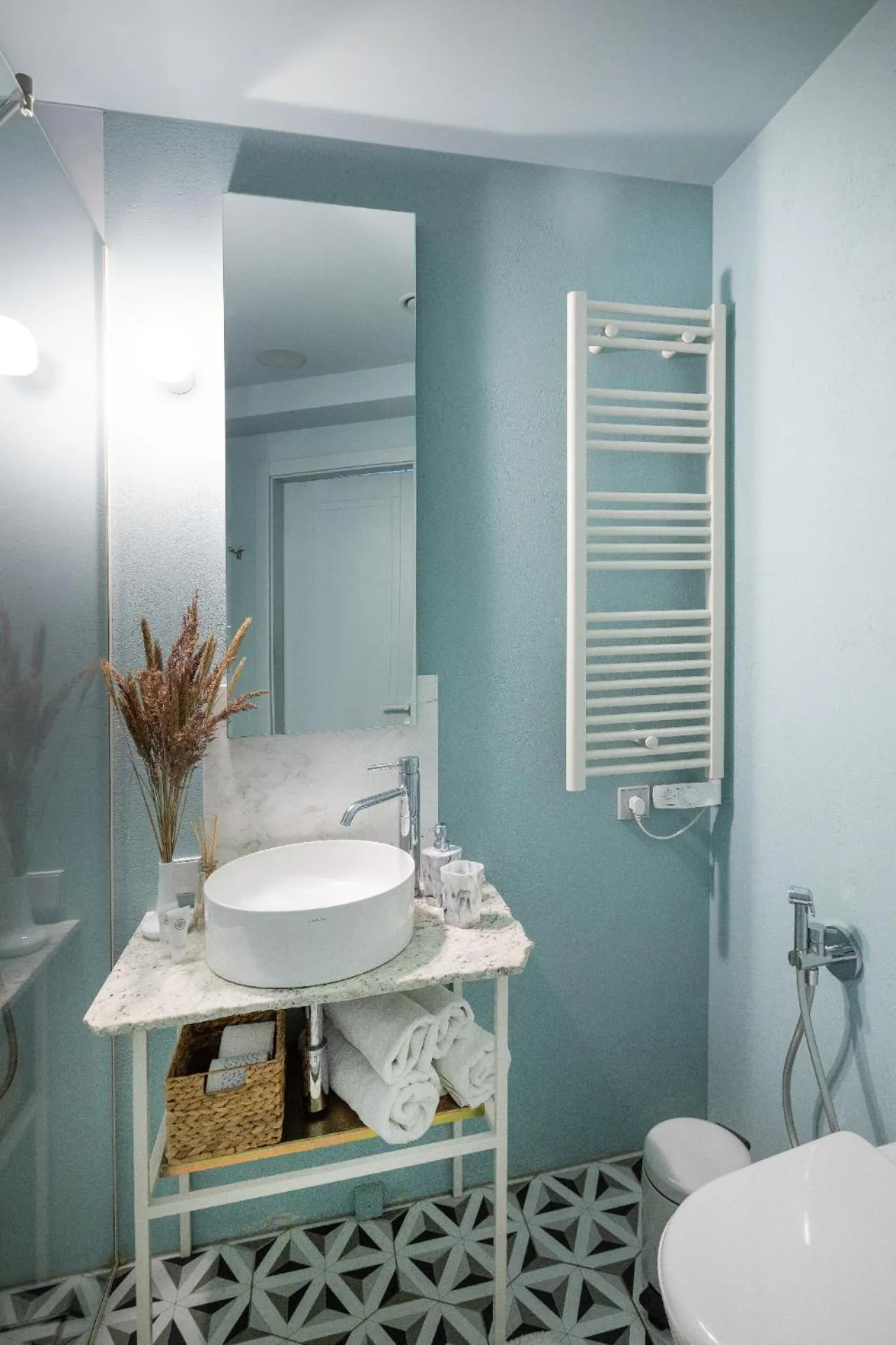 Shower in Redstone Apartments