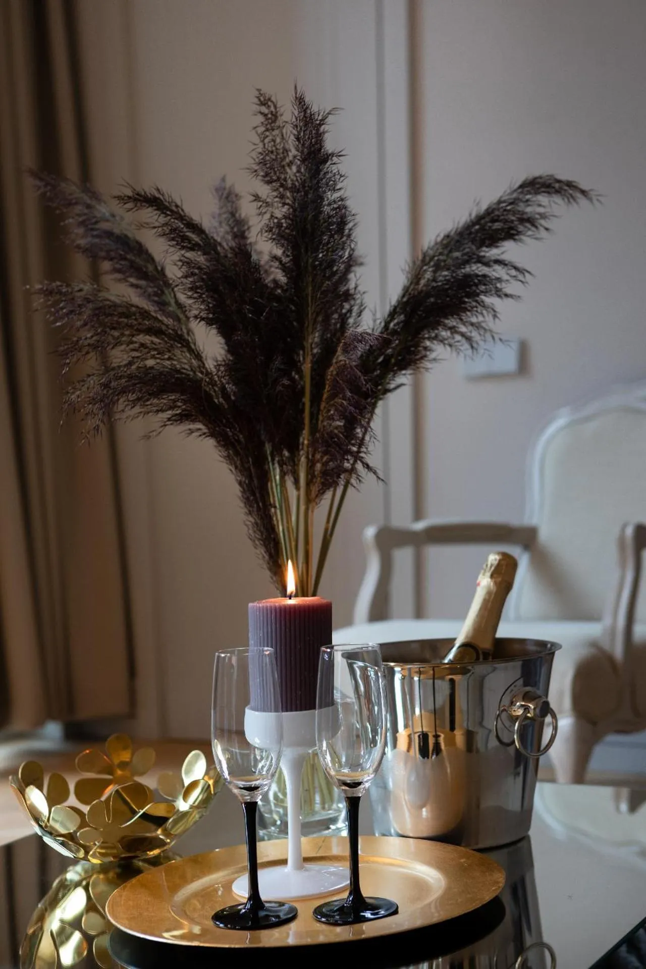 Drinks in Redstone Apartments