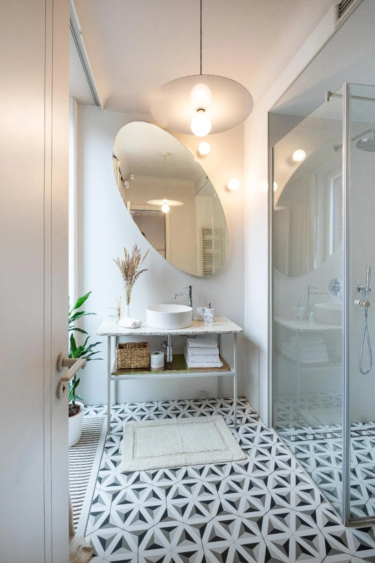 Shower in Redstone Apartments