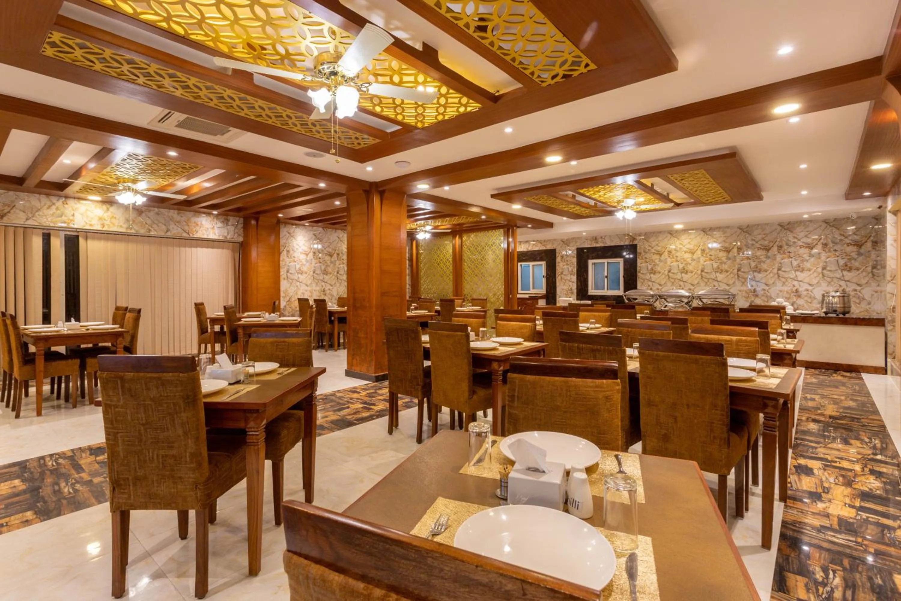 Restaurant/places to eat in Hotel Mahadev Inn Pokhara