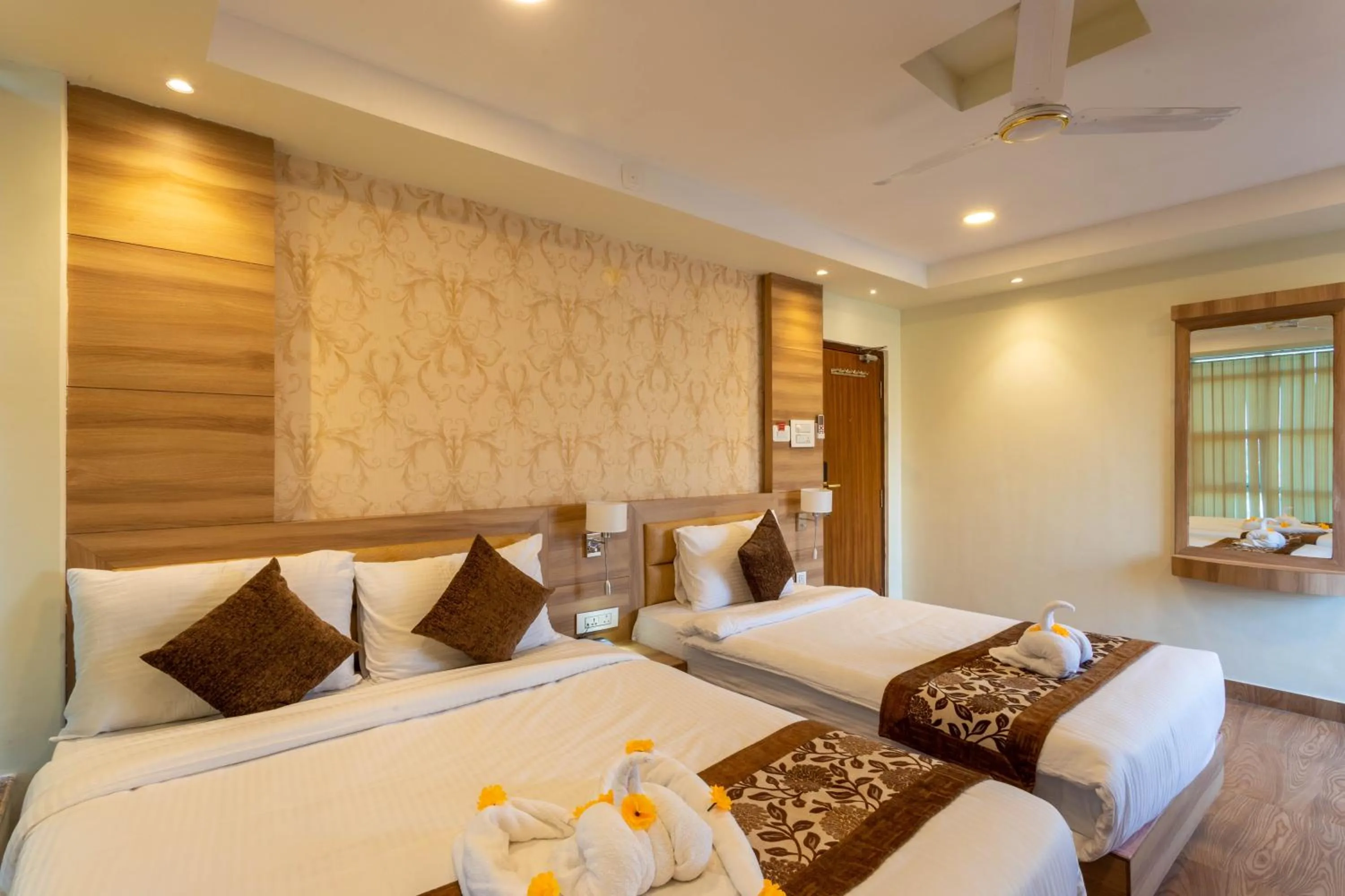 View (from property/room), Bed in Hotel Mahadev Inn Pokhara