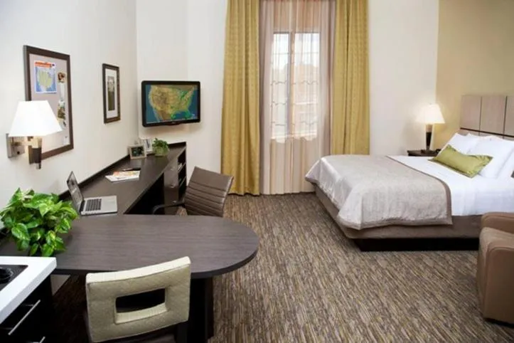 Photo of the whole room, Bed in Candlewood Suites Tucson by IHG