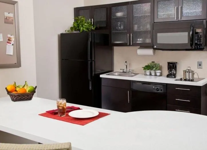Kitchen or kitchenette in Candlewood Suites Tucson by IHG