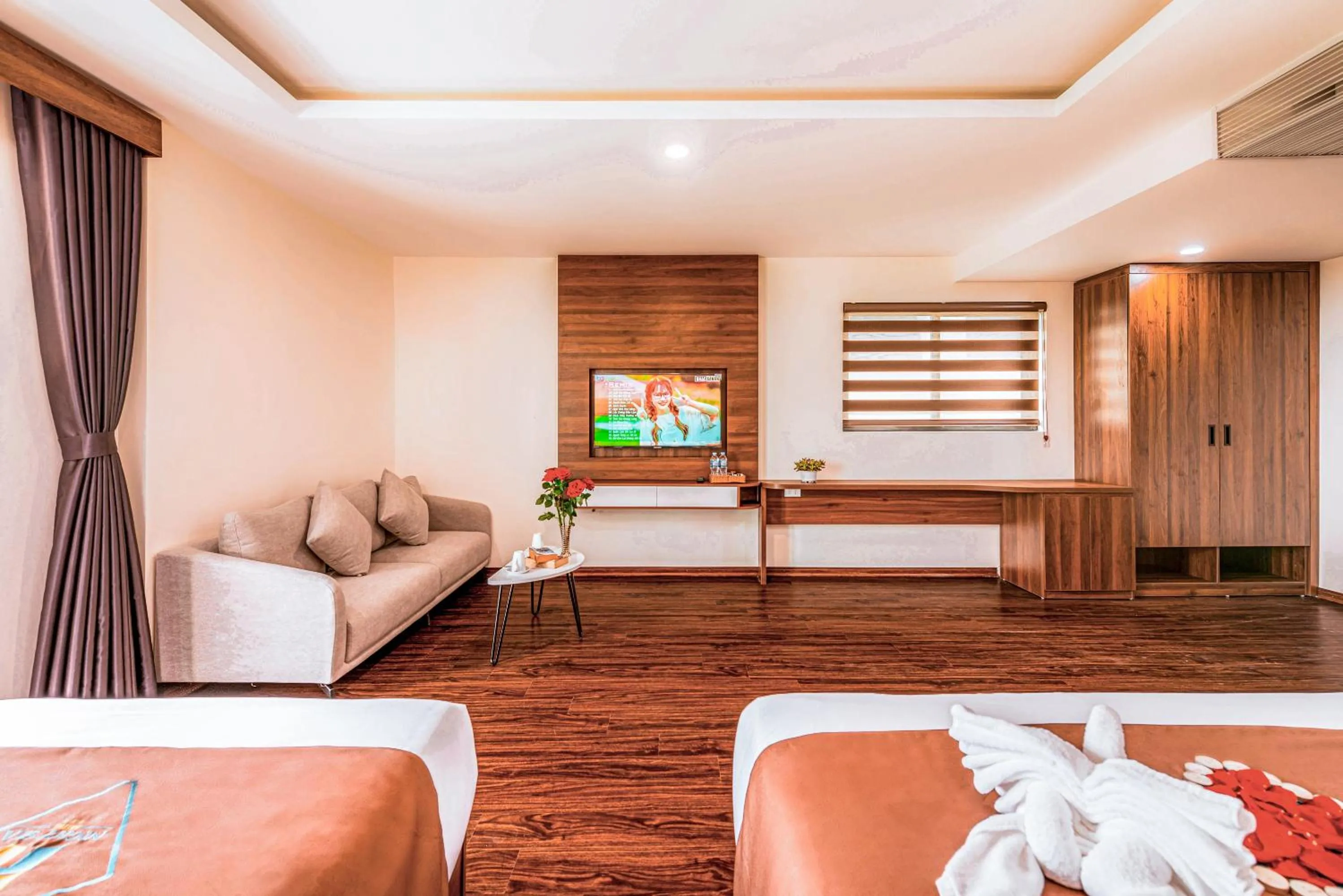 Bed in NIGHT SEA HOTEL