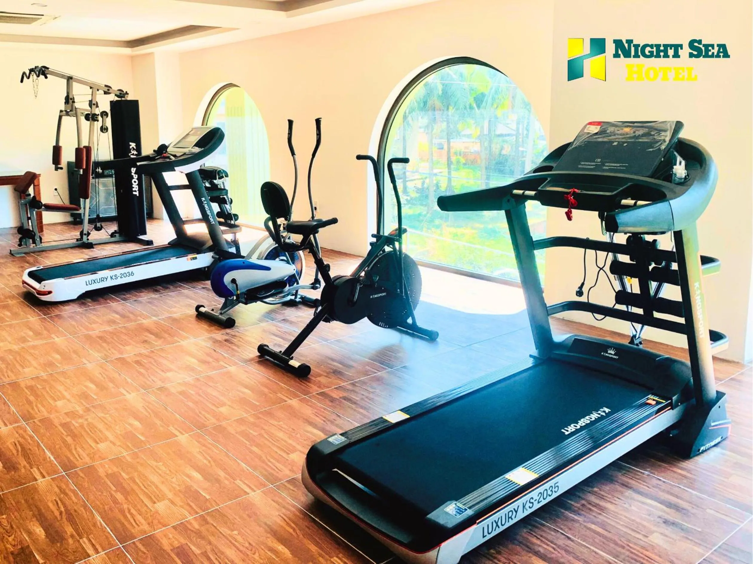 Fitness centre/facilities in NIGHT SEA HOTEL