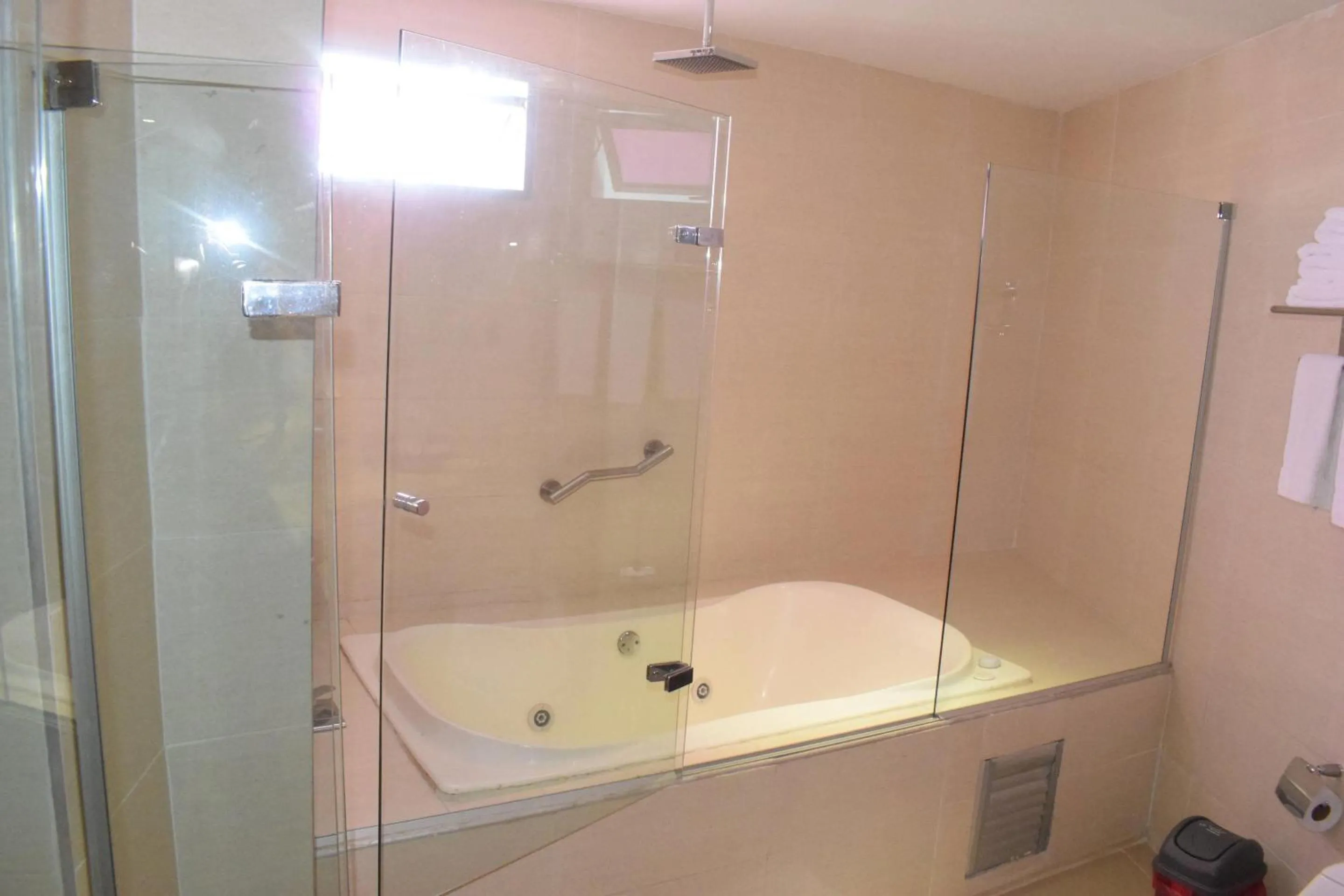 Bedroom in Radisson Diamond Barranquilla