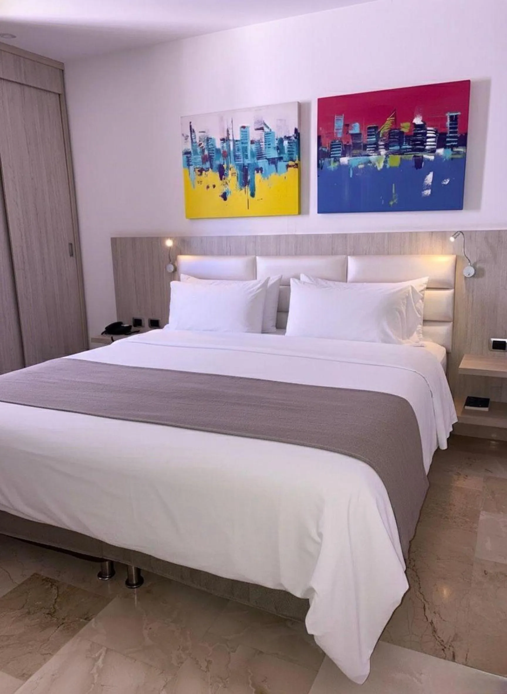 Bed in Radisson Diamond Barranquilla